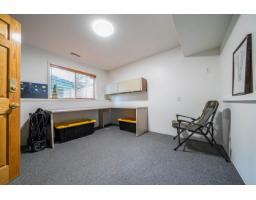 9362 206a Street, Langley, BC V1M2W6 Photo 35