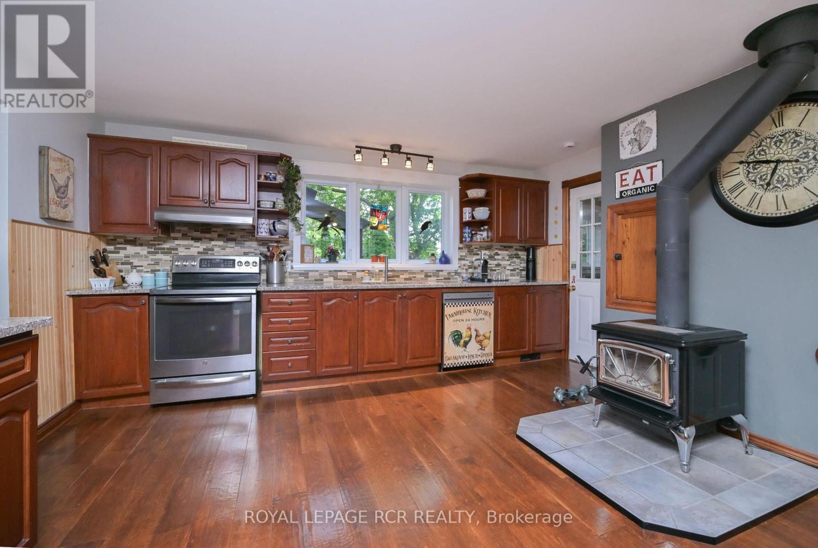 475532 COUNTY ROAD 11 ROAD - 6