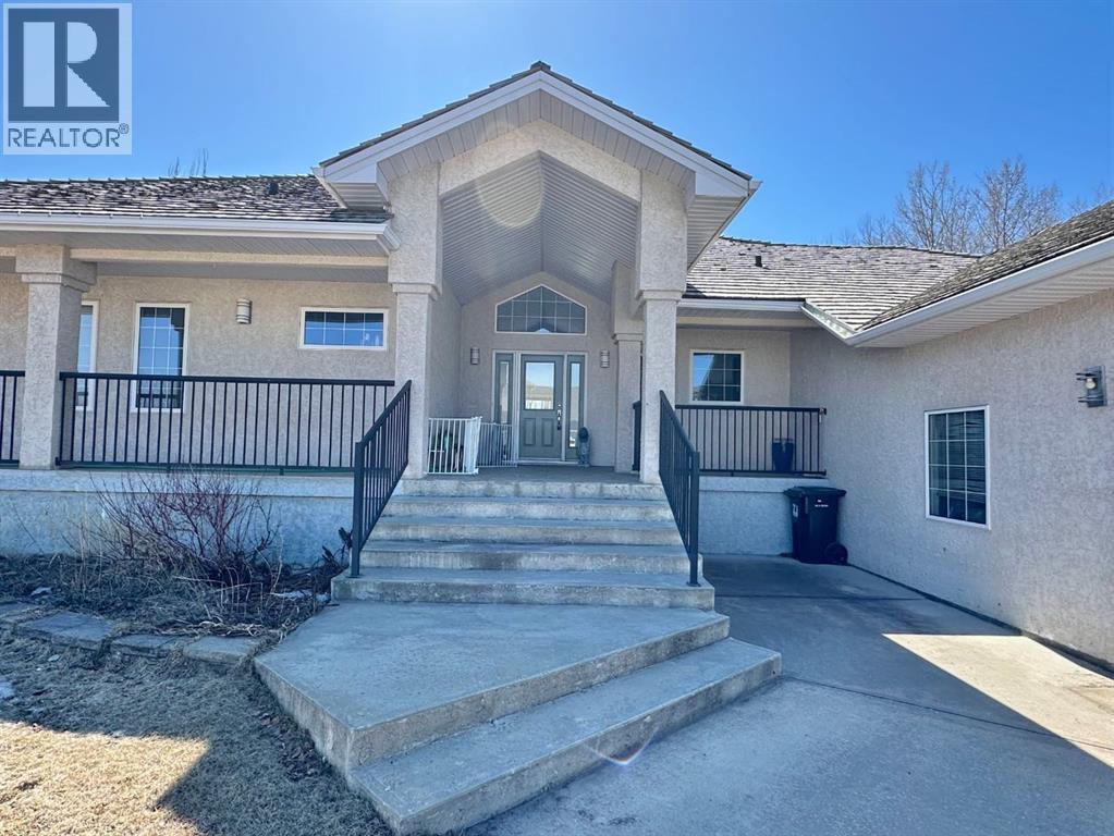 1711, 60017 Township Road 704A - photo 2