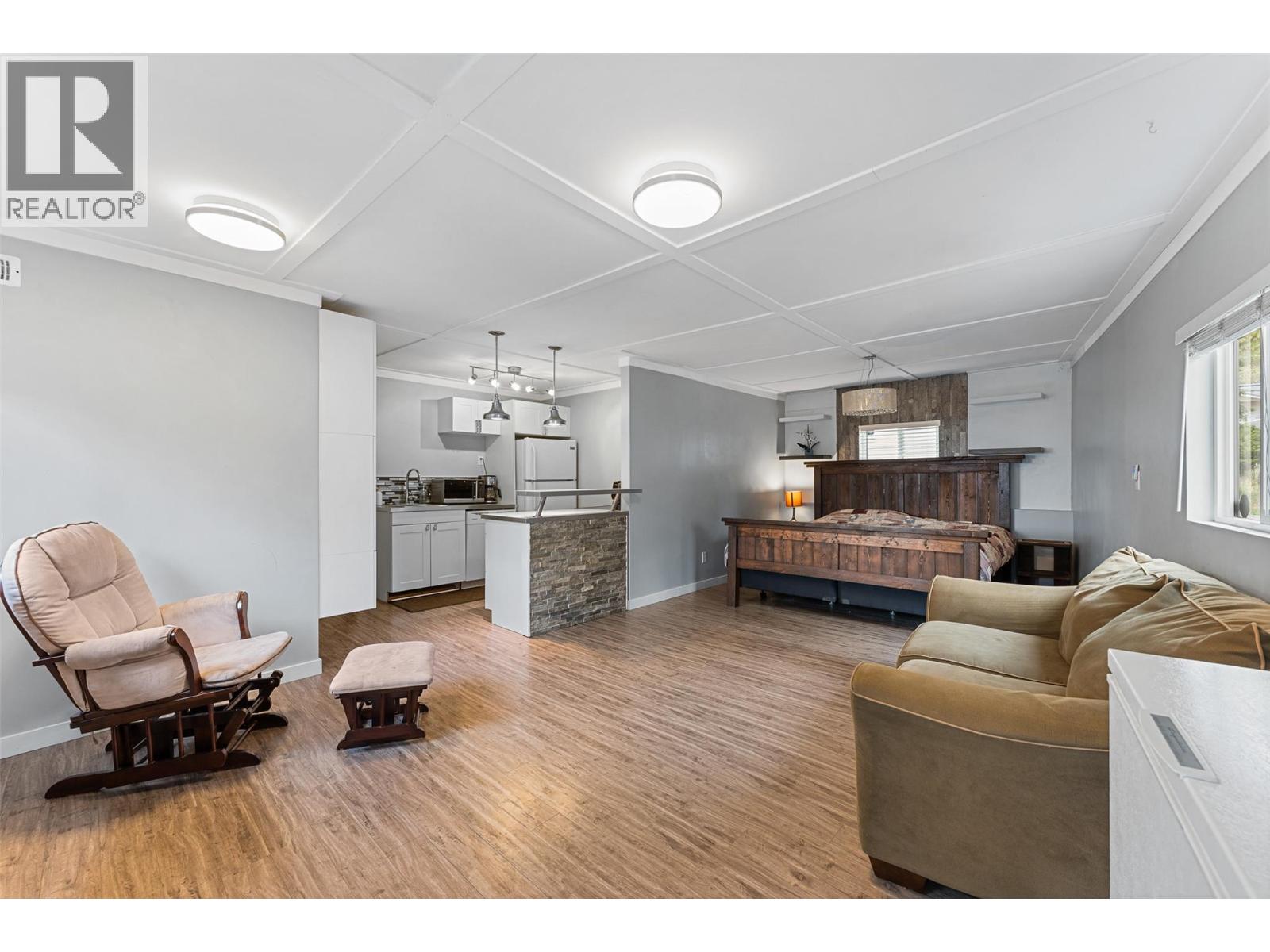 3349 McQueen Road - 44