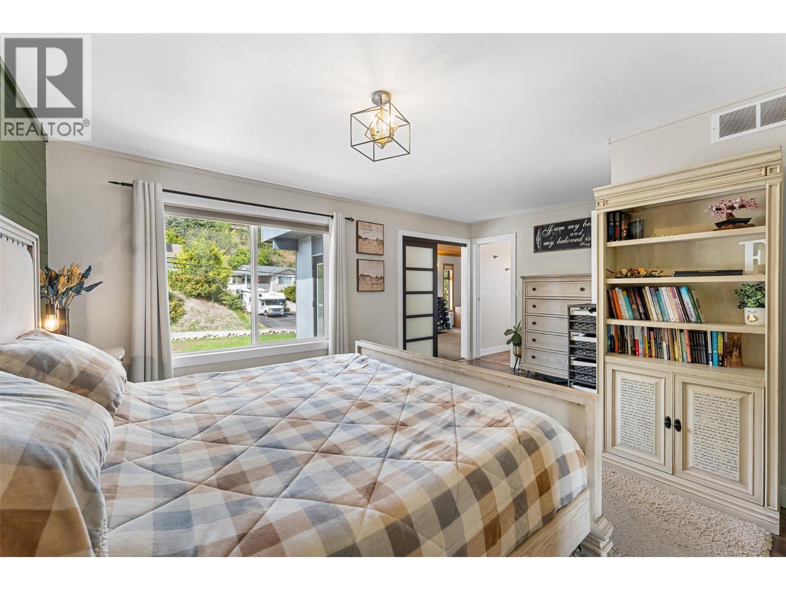 3349 McQueen Road - 21