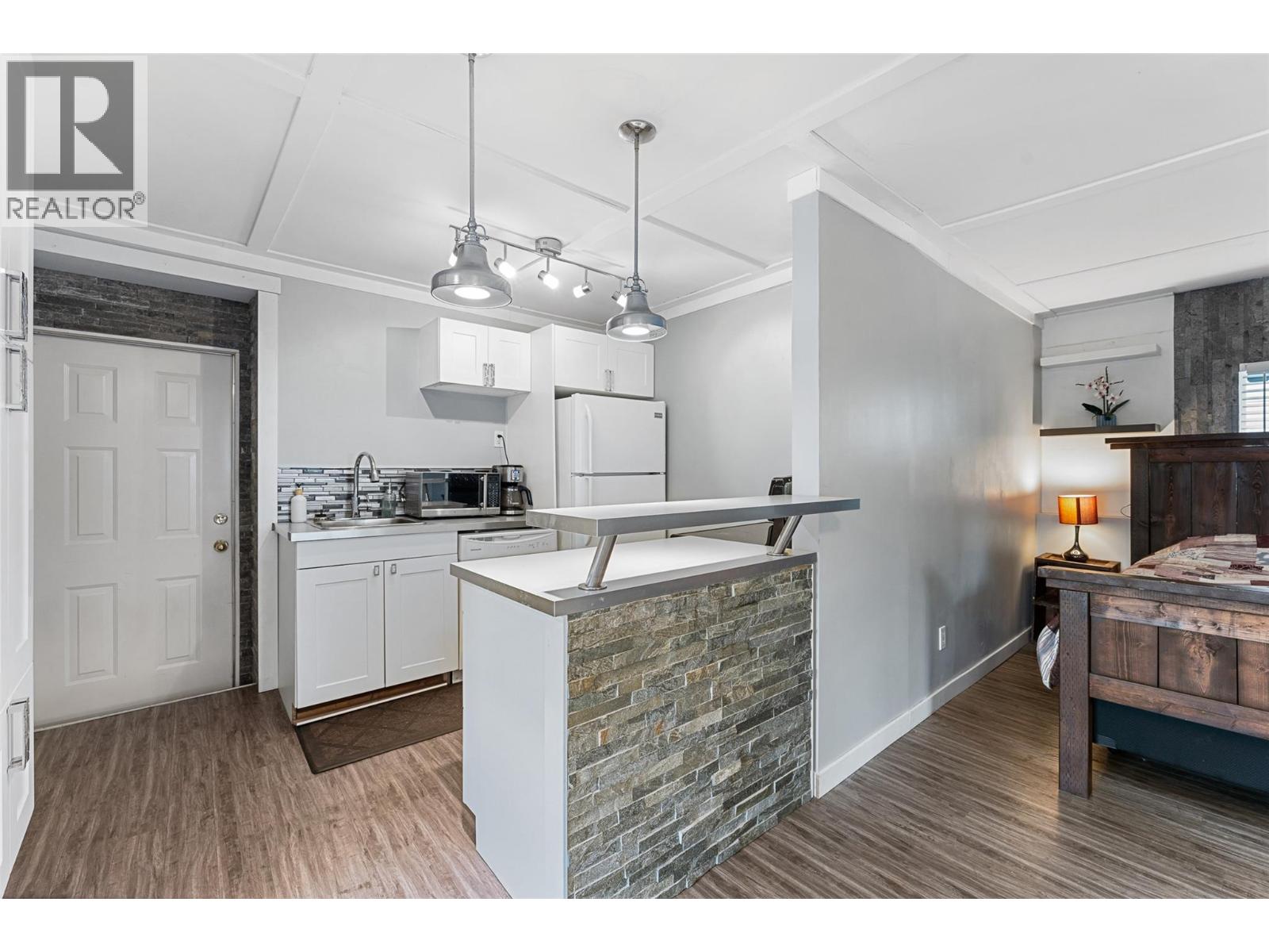 3349 McQueen Road - 43