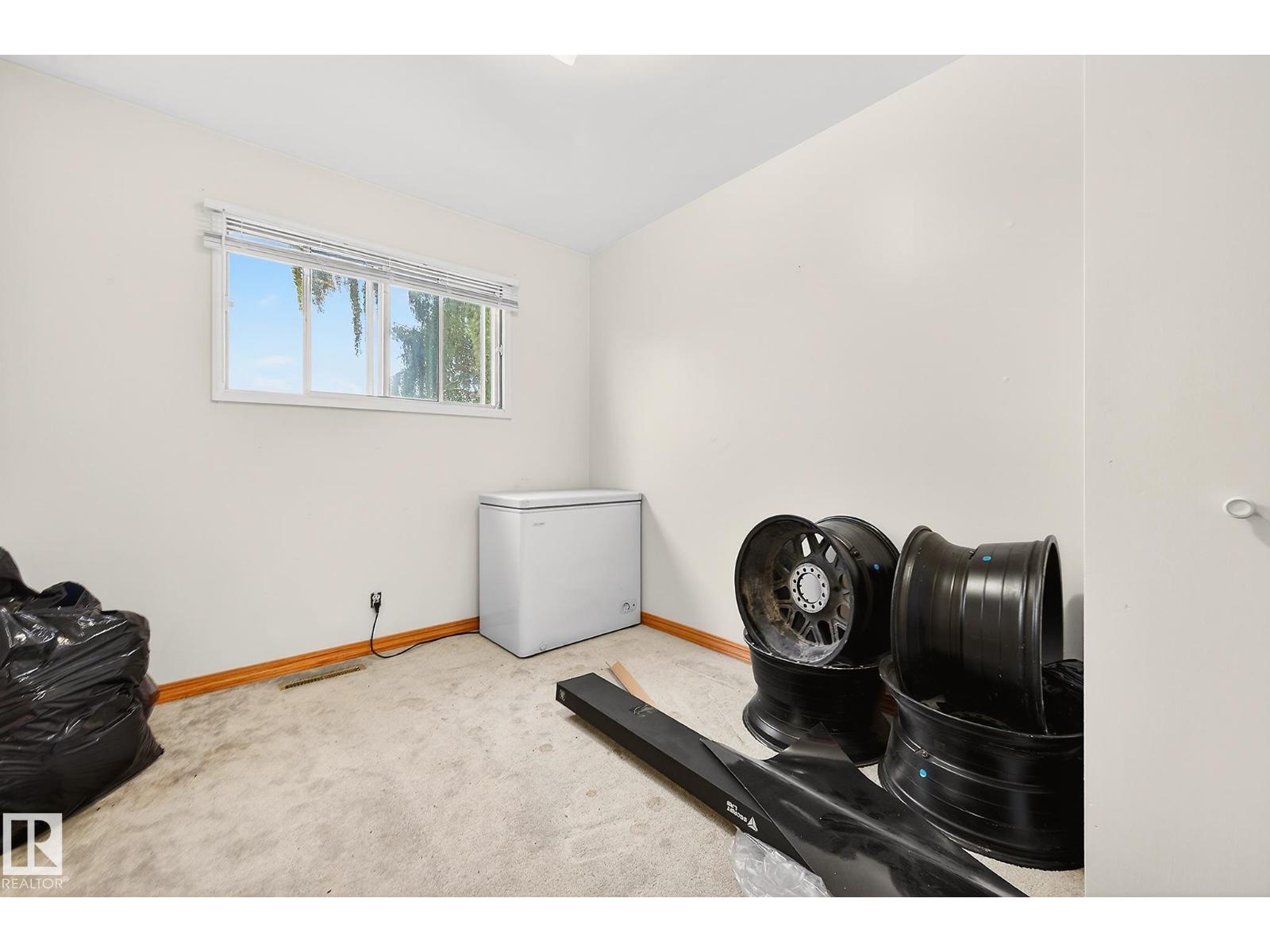 8814 162 ST NW - 12