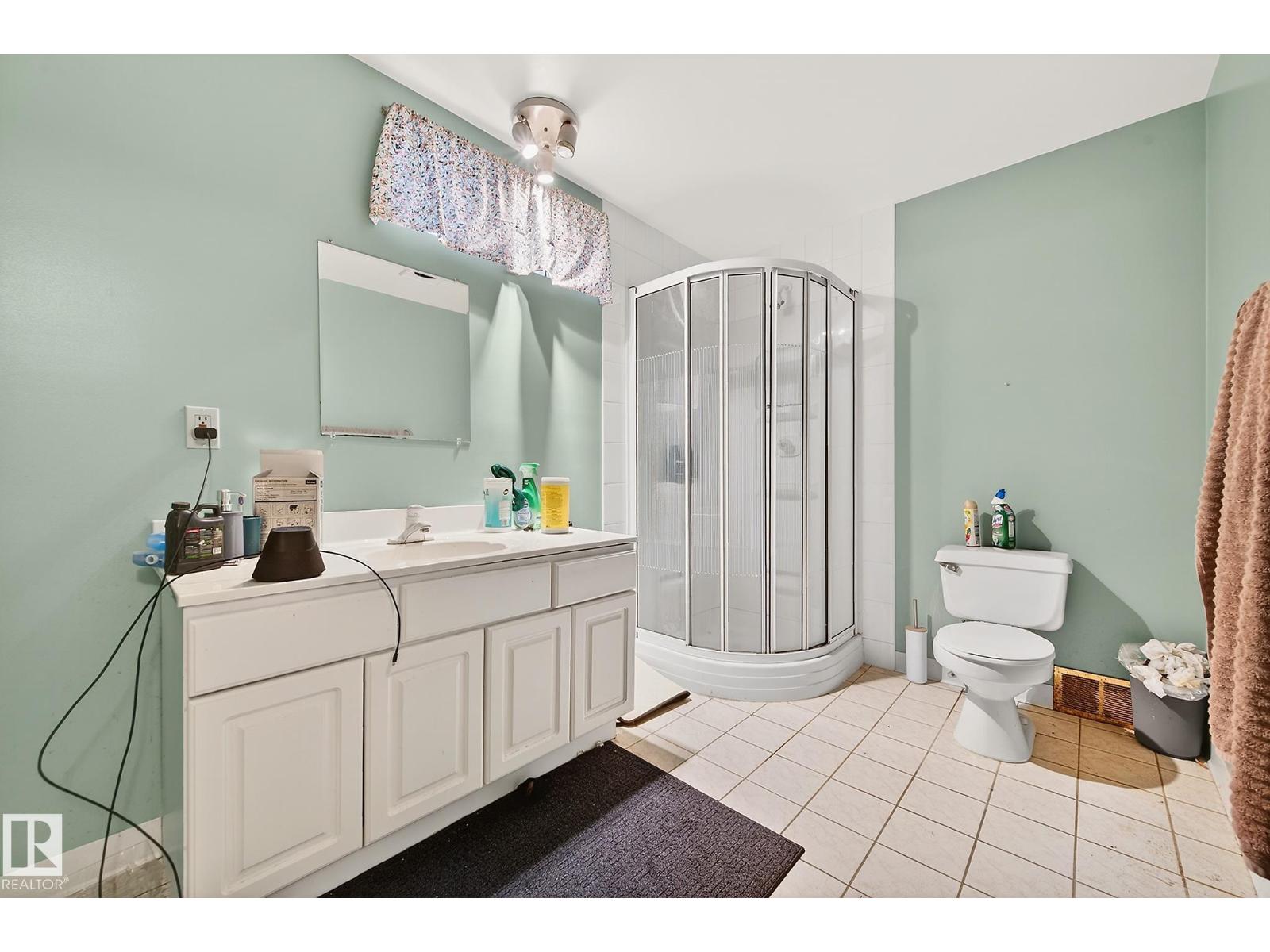 8814 162 ST NW - 17