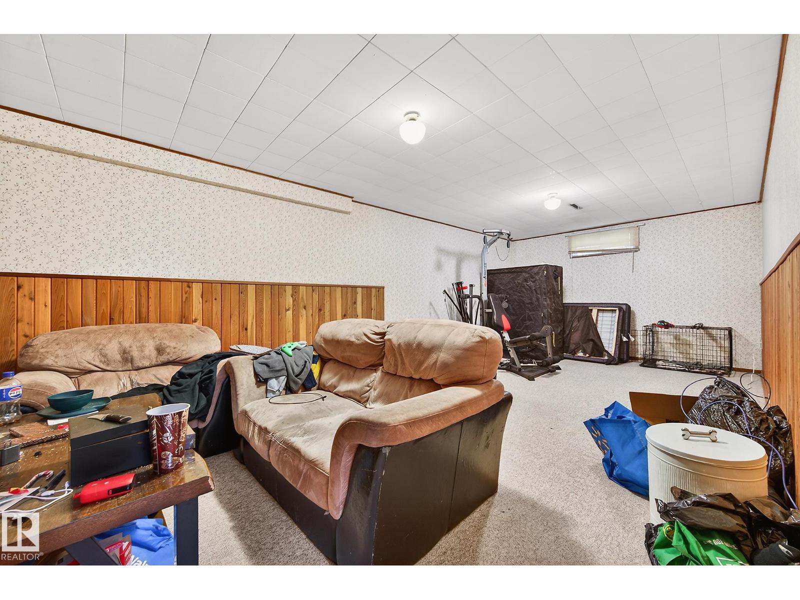 8814 162 ST NW - 18