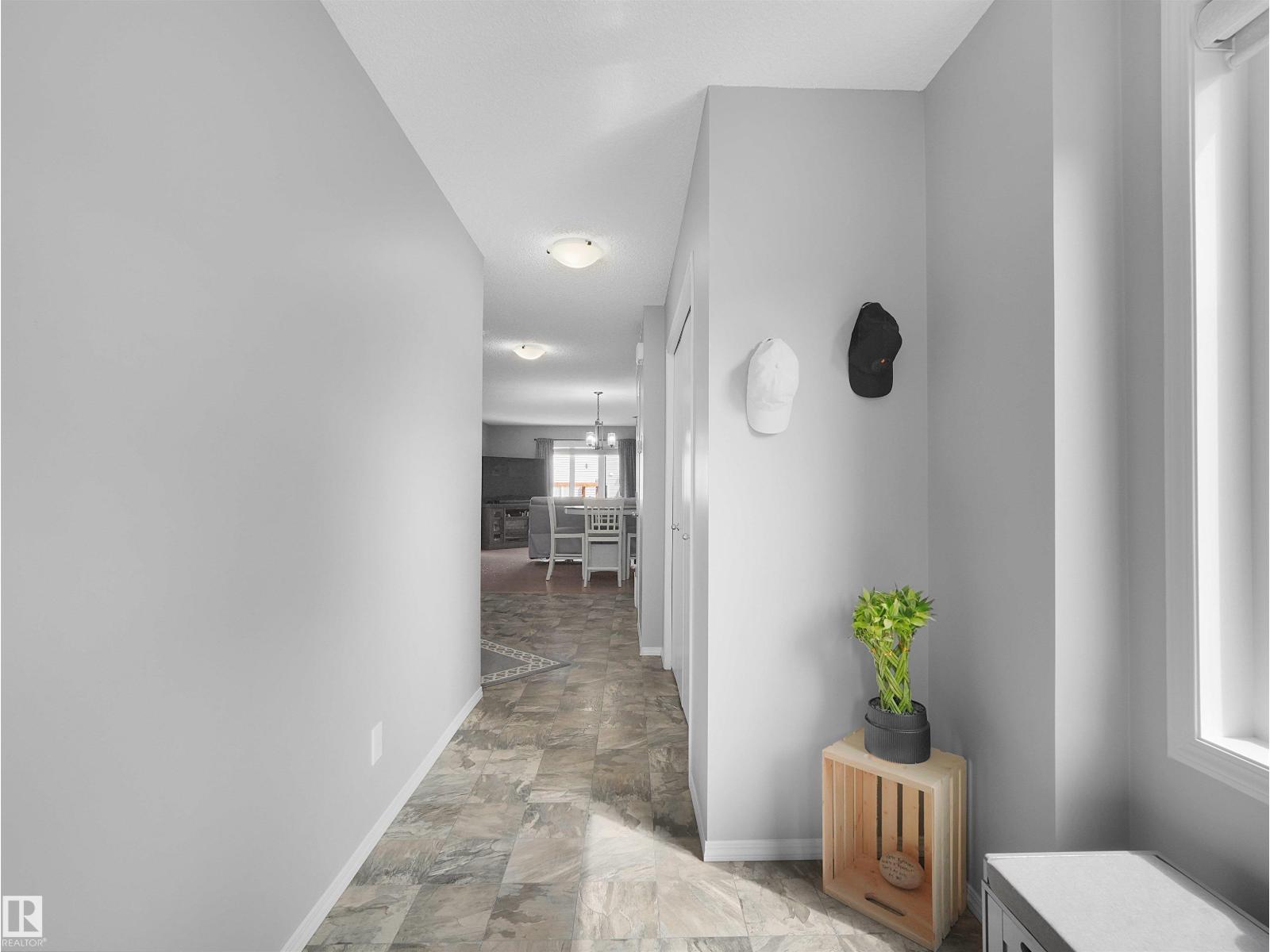 18 ARALIA CV — photo 40