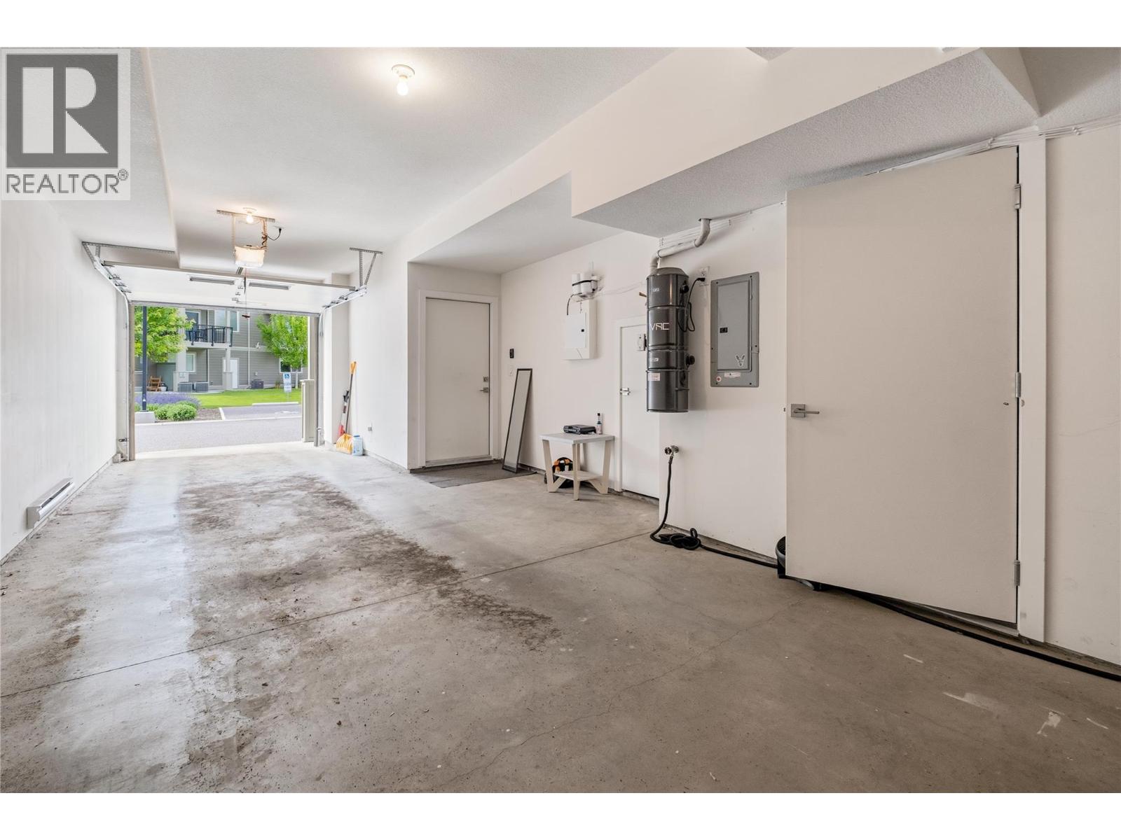 #8 300 Drysdale Boulevard - 43