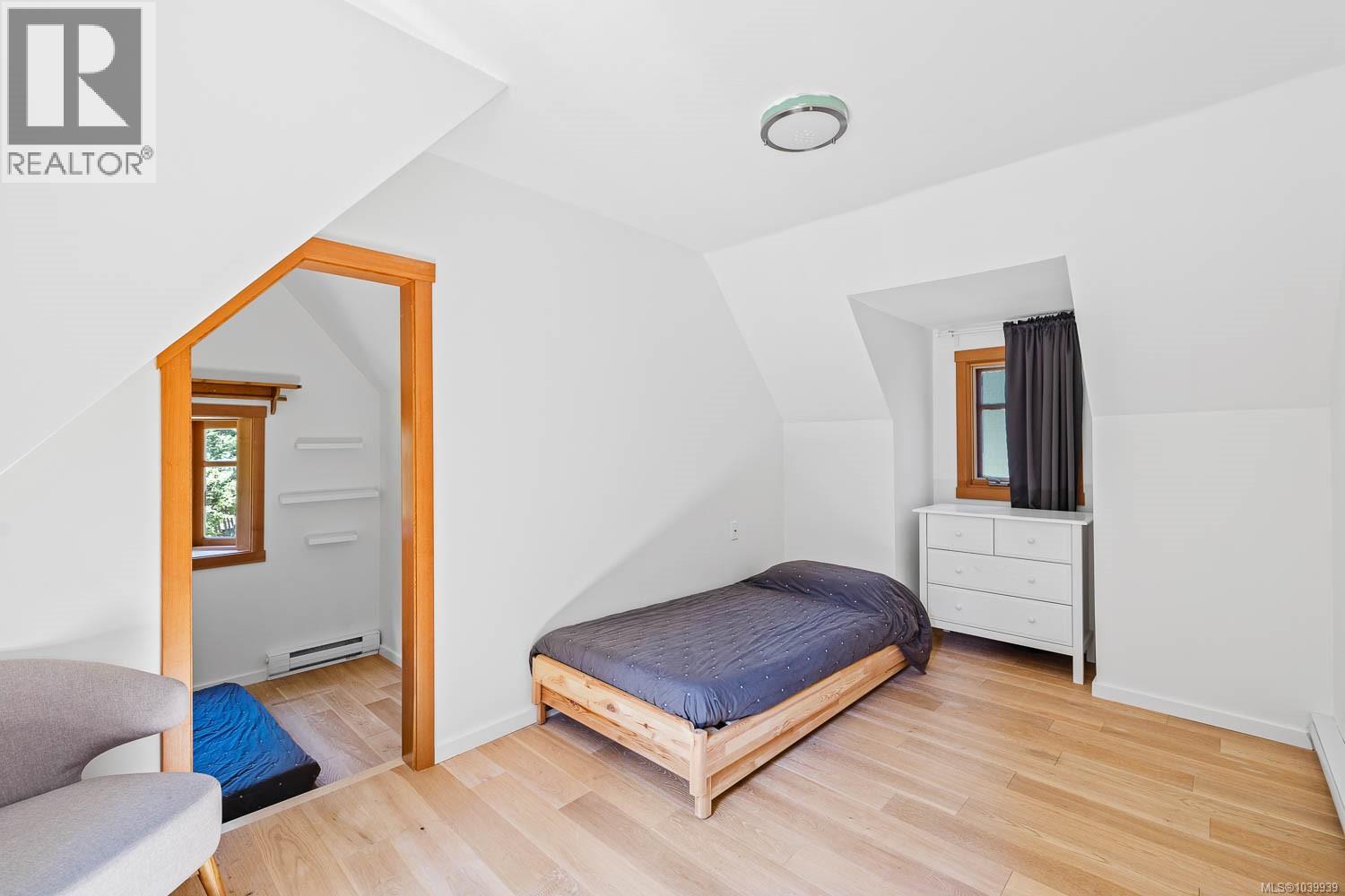 2254 North End Rd - 25