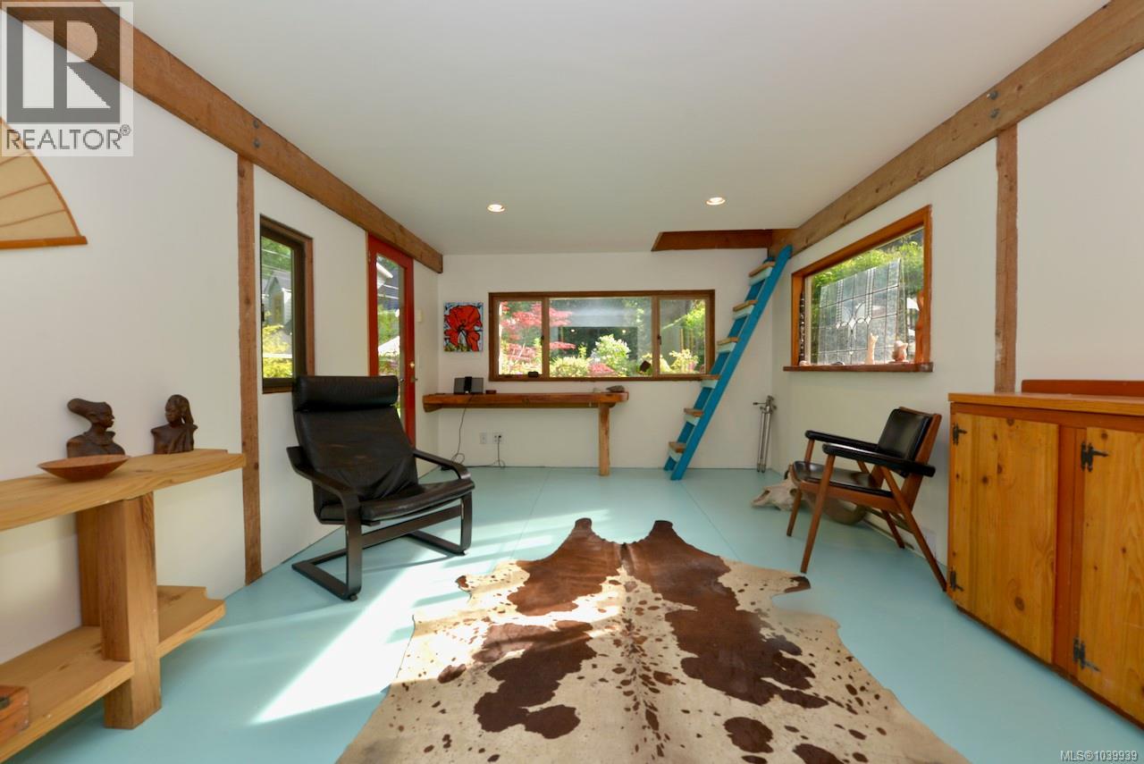 2254 North End Rd - 40