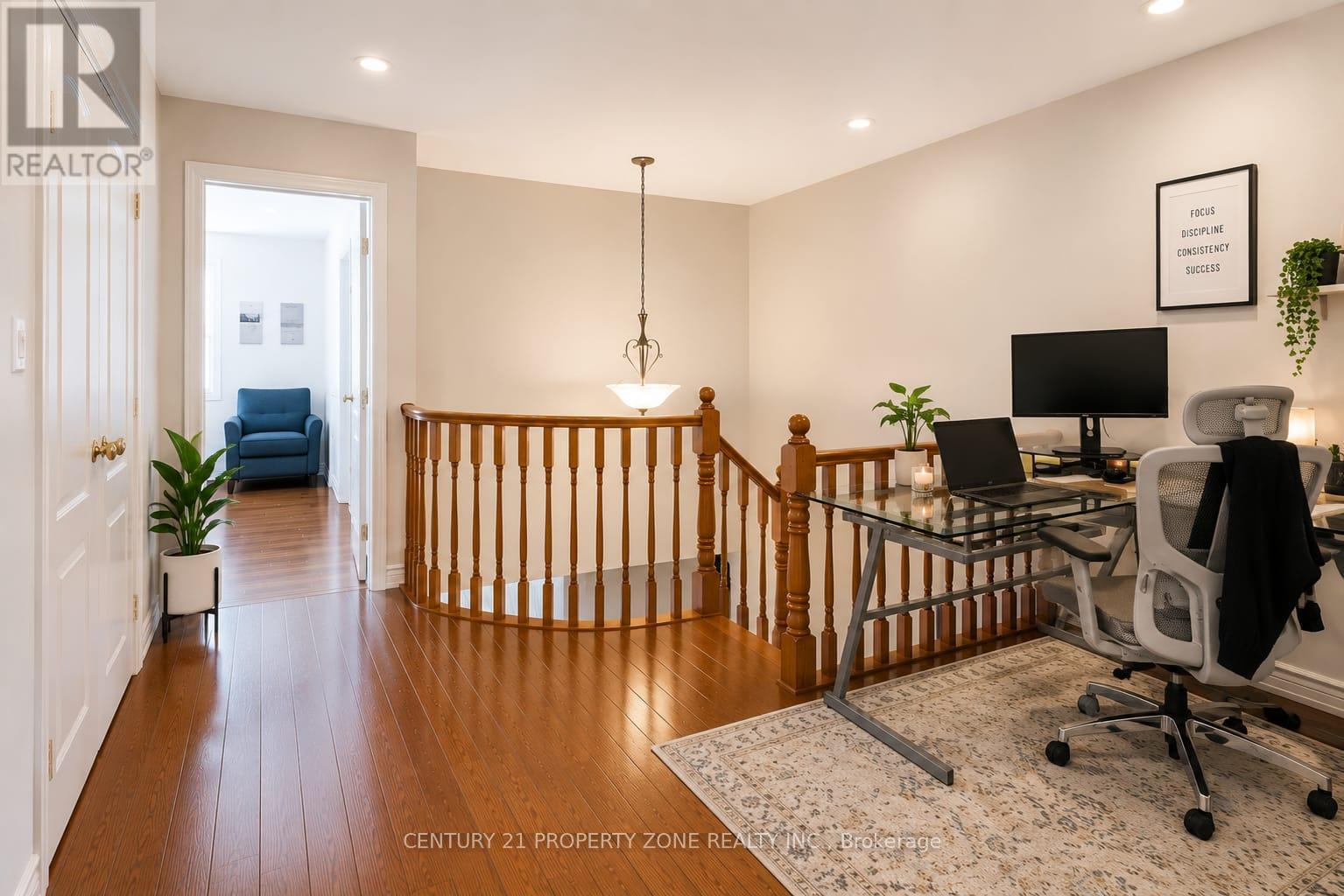 550 STONEHENGE DRIVE - 18