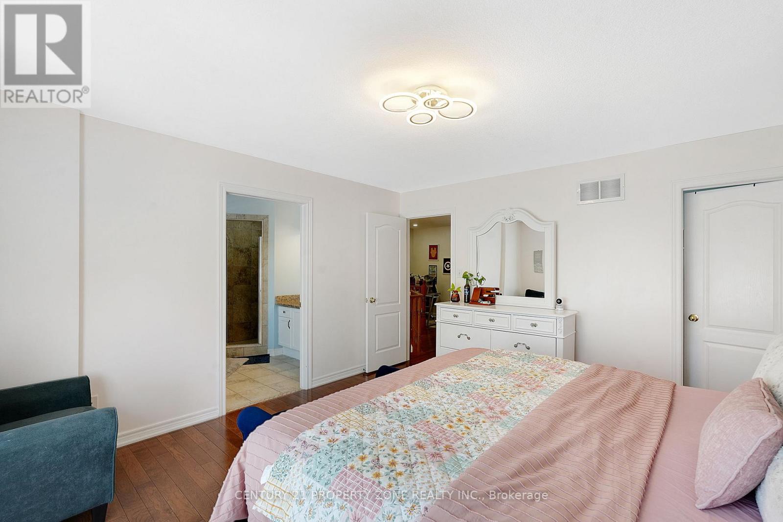 550 STONEHENGE DRIVE - 20