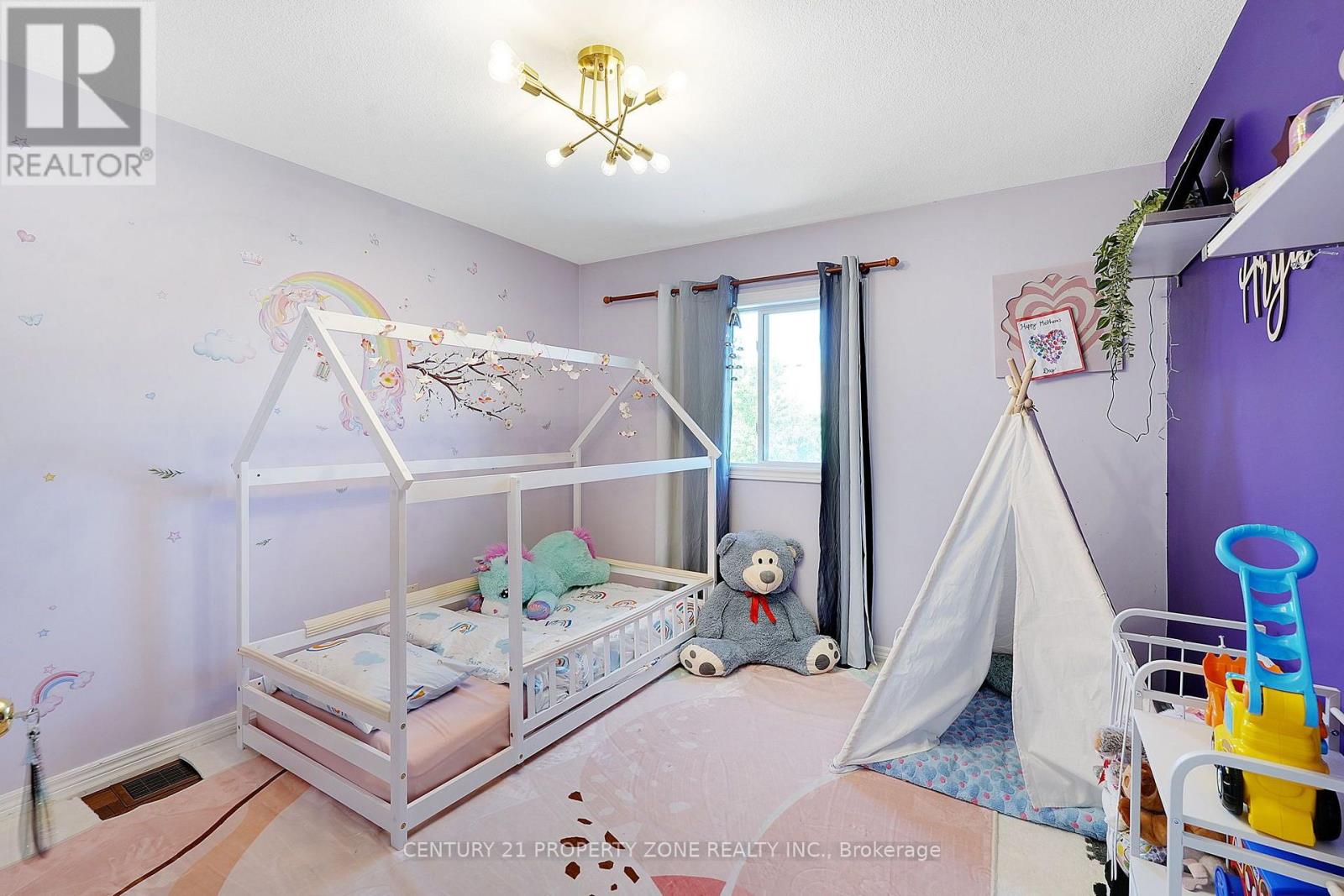 550 STONEHENGE DRIVE - 23