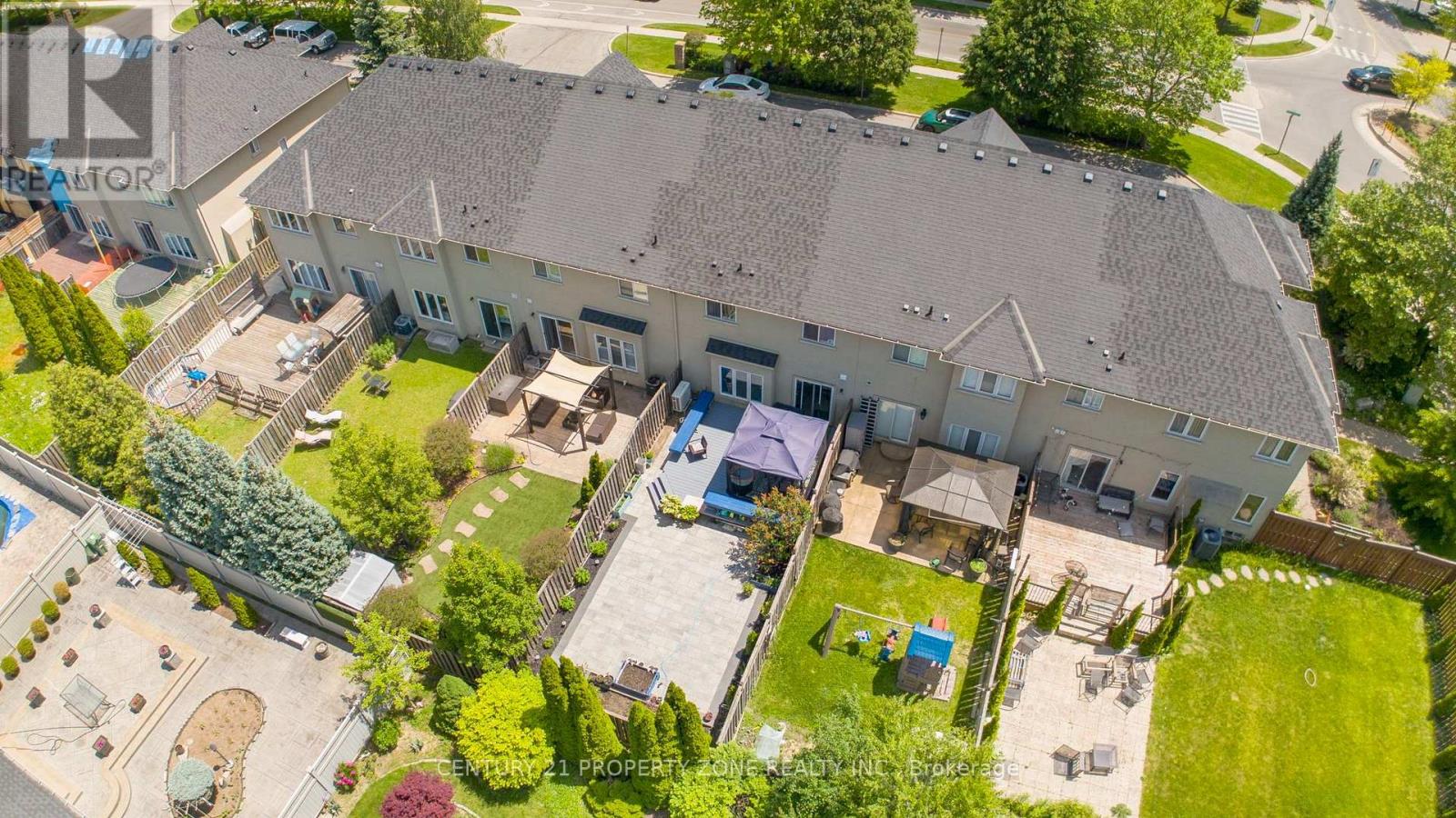 550 STONEHENGE DRIVE - 3
