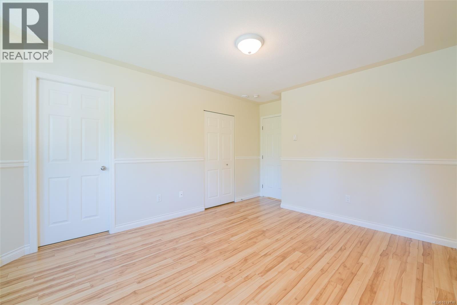2145 Village Dr - 21