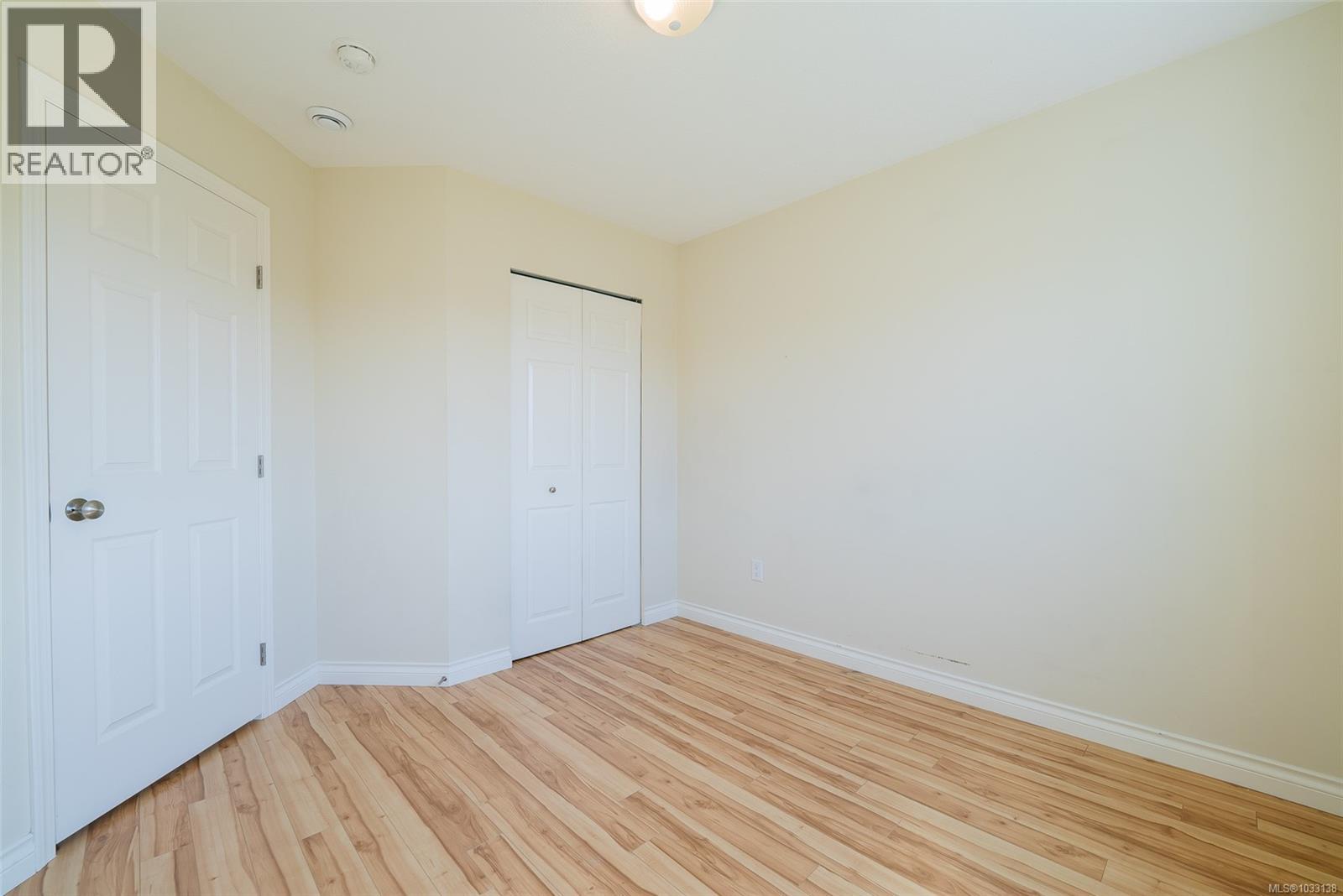 2145 Village Dr - 22