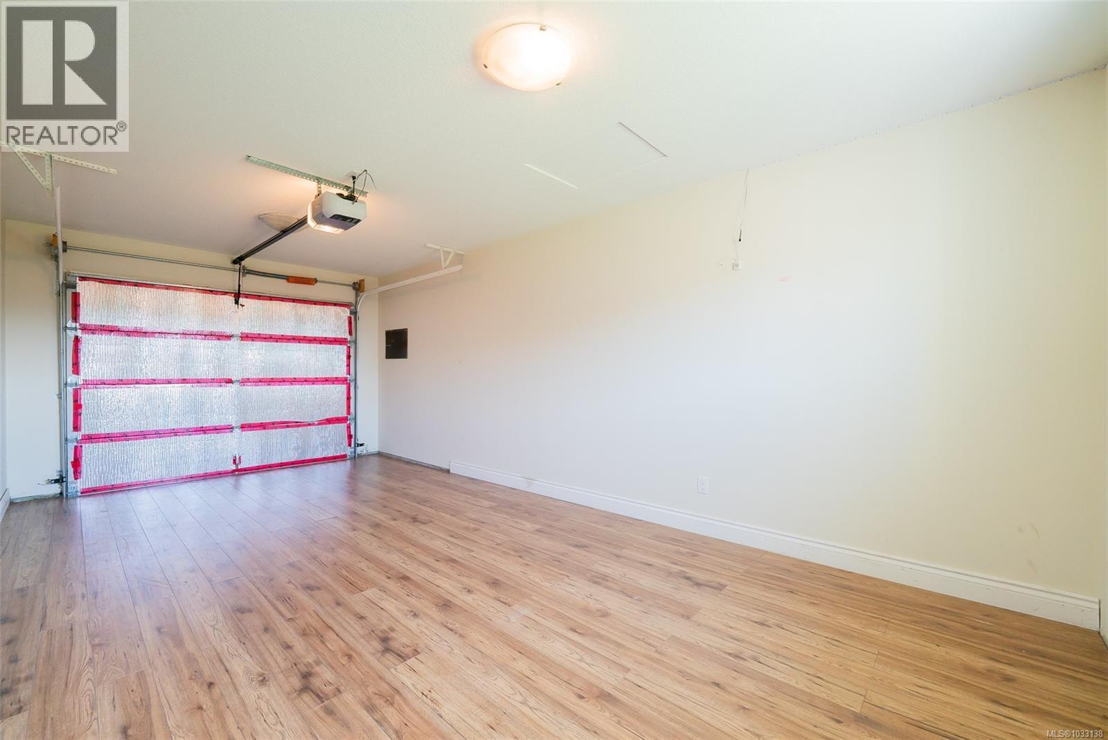 2145 Village Dr - 30
