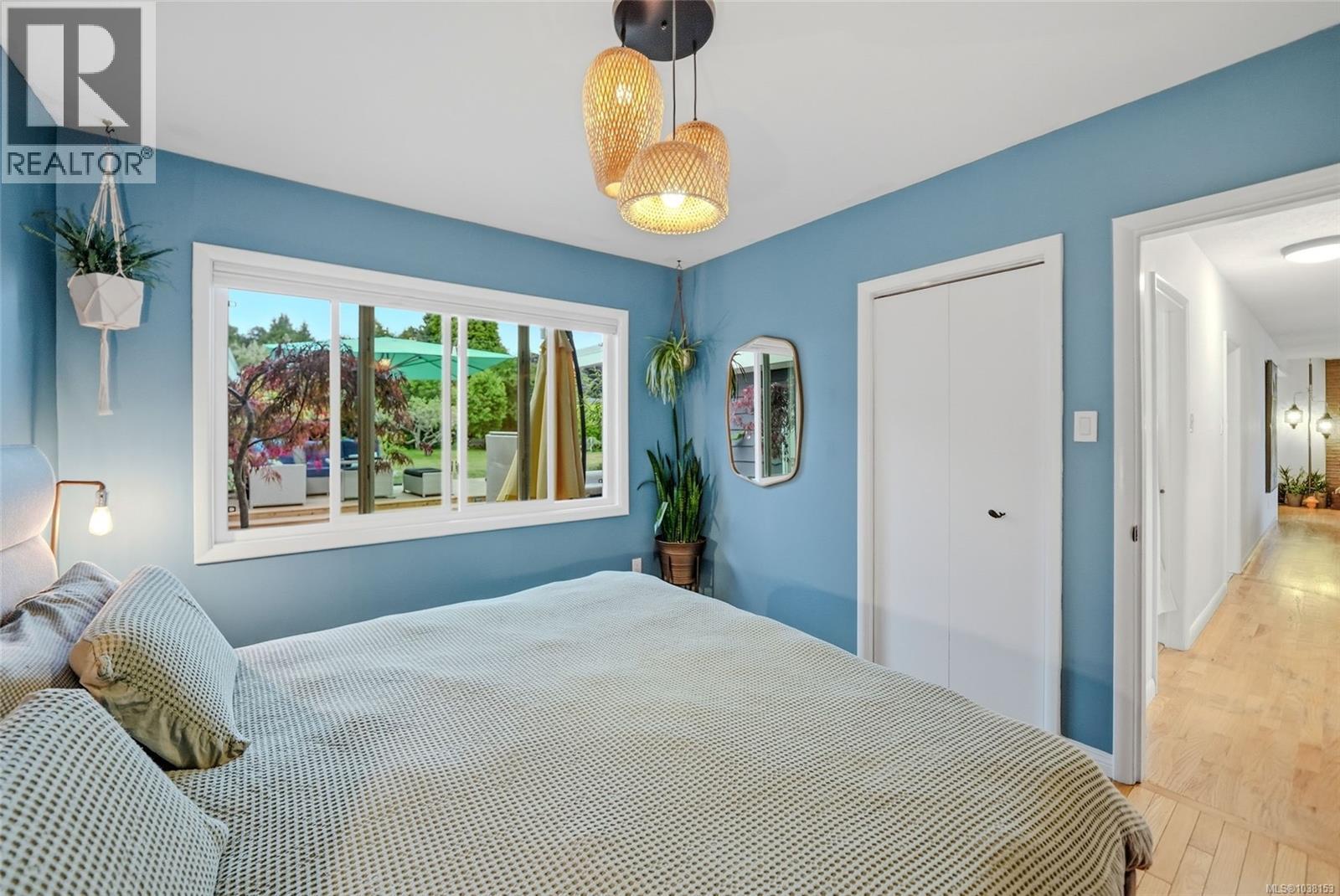 221 Elizabeth Ave - 31