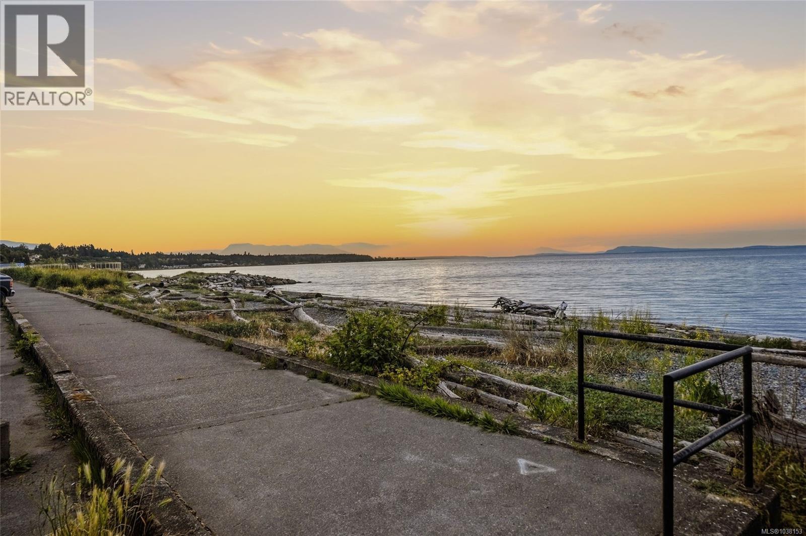 221 Elizabeth Ave - 55