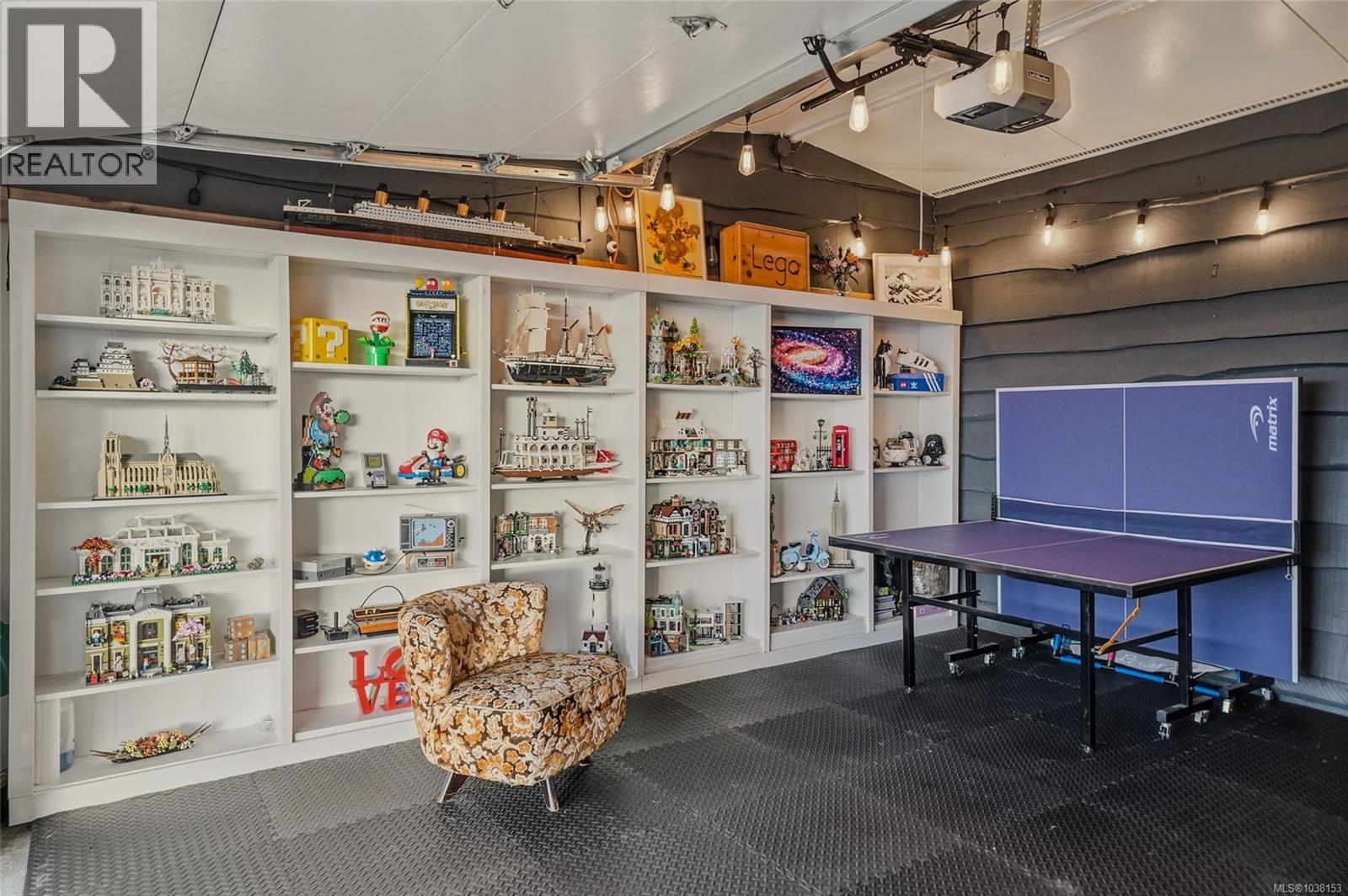 221 Elizabeth Ave - 36