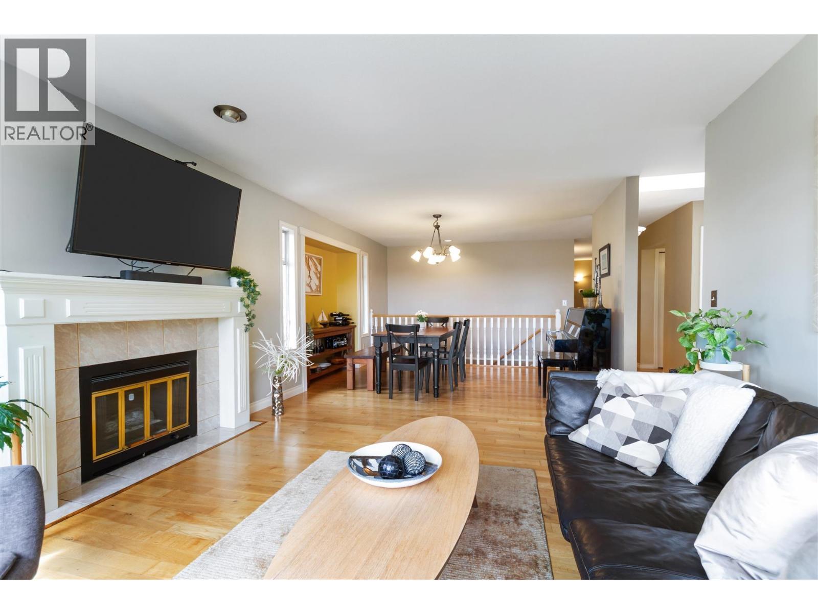 84 RAVINE DRIVE — photo 4
