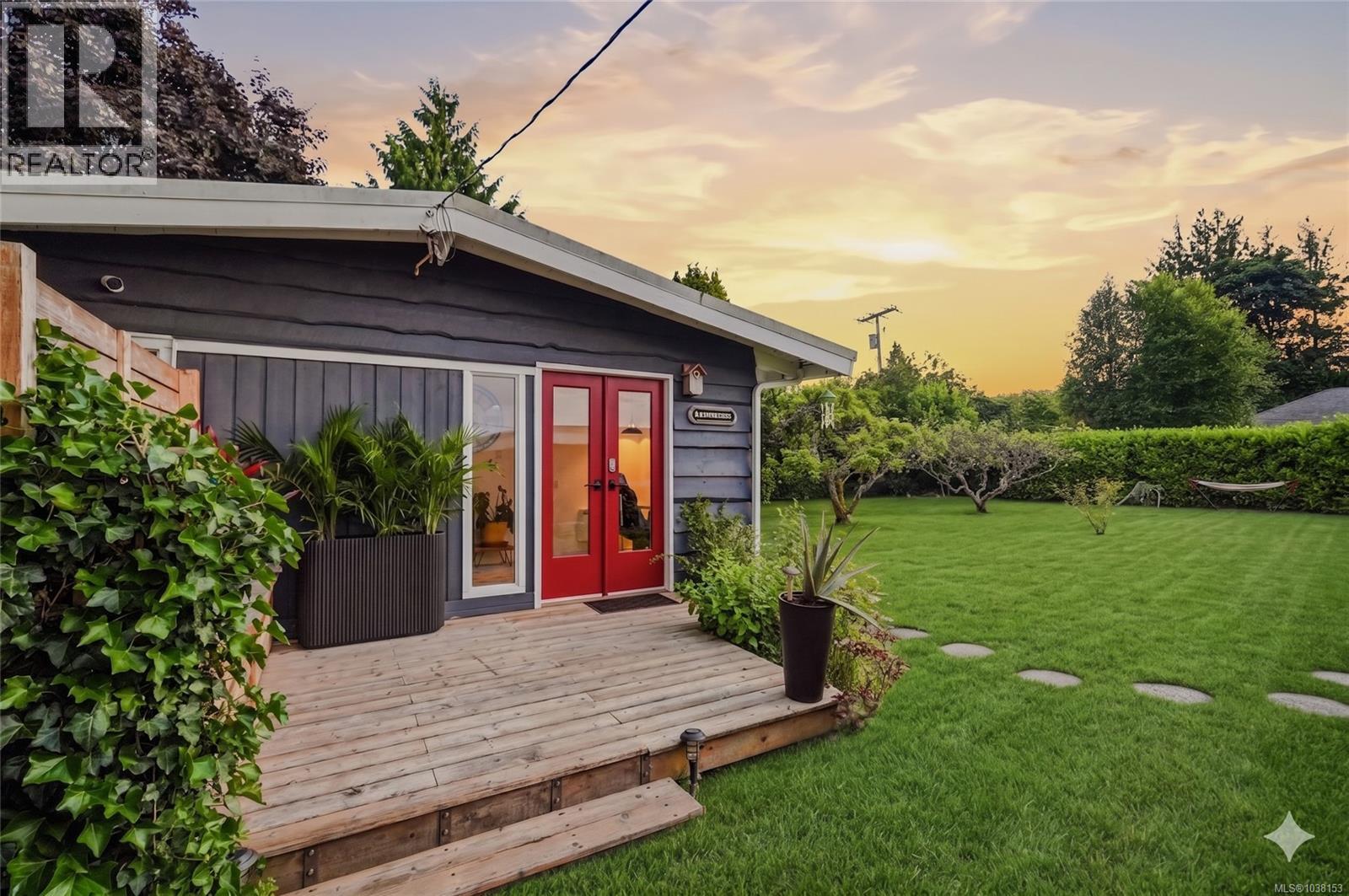 221 Elizabeth Ave - 48