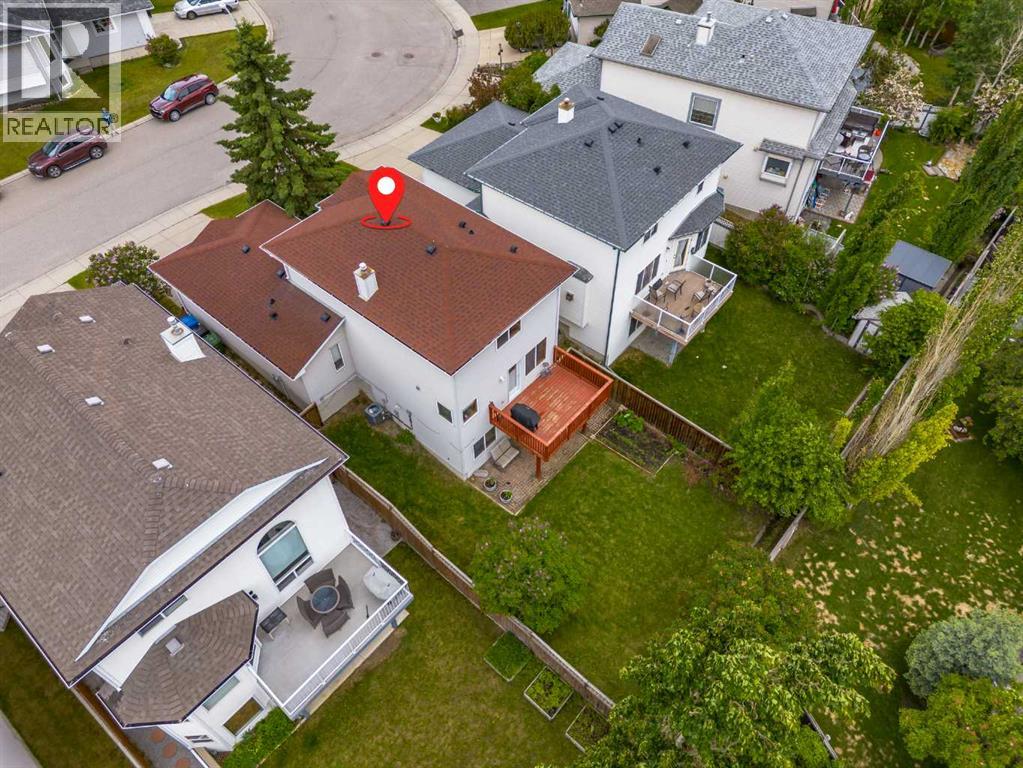 84 Hidden Spring Close NW — photo 39
