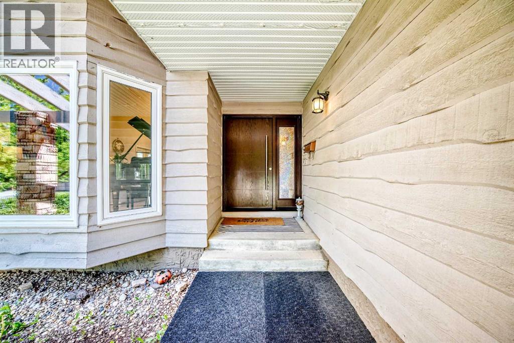 1912 Palliser Drive SW - photo 3