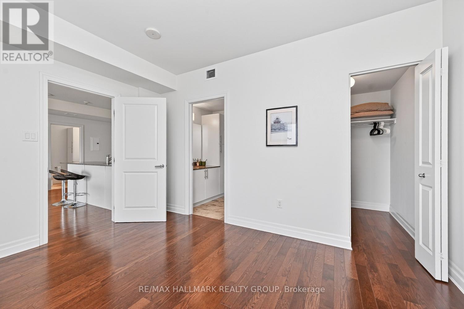 2 Bed, 2 Bath House for Sale in Ottawa – 1107 – 90 LANDRY STREET, Ottawa – MLS# X13434880 - Image 24