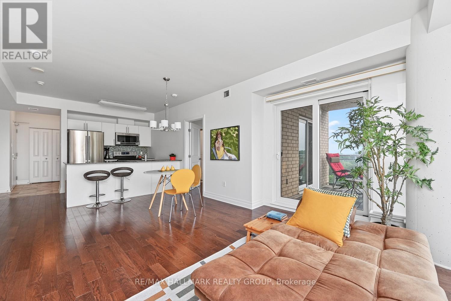 2 Bed, 2 Bath House for Sale in Ottawa – 1107 – 90 LANDRY STREET, Ottawa – MLS# X13434880 - Image 9
