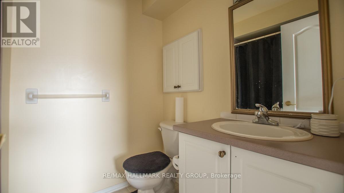 2 Bed, 3 Bath House for Rent in Ottawa – 33 – 330 CRESTHAVEN DRIVE, Ottawa – MLS# X13434902 - Image 9