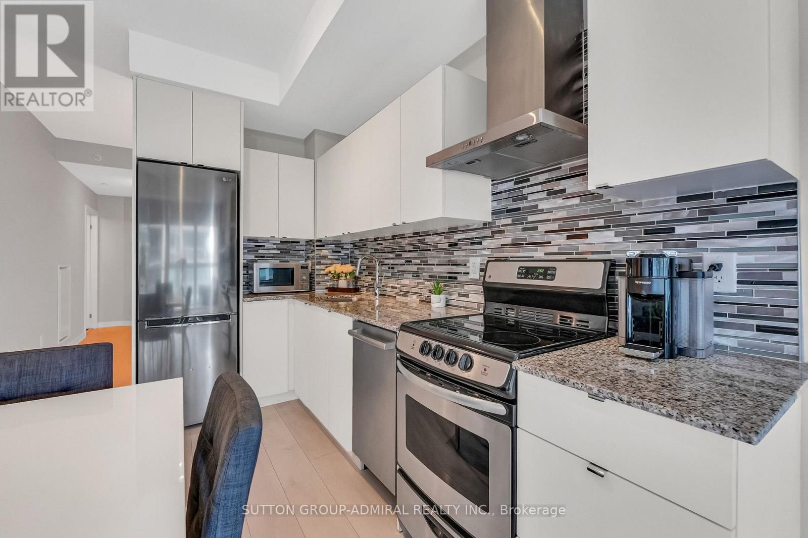 #1315 51 EAST LIBERTY STREET - 13