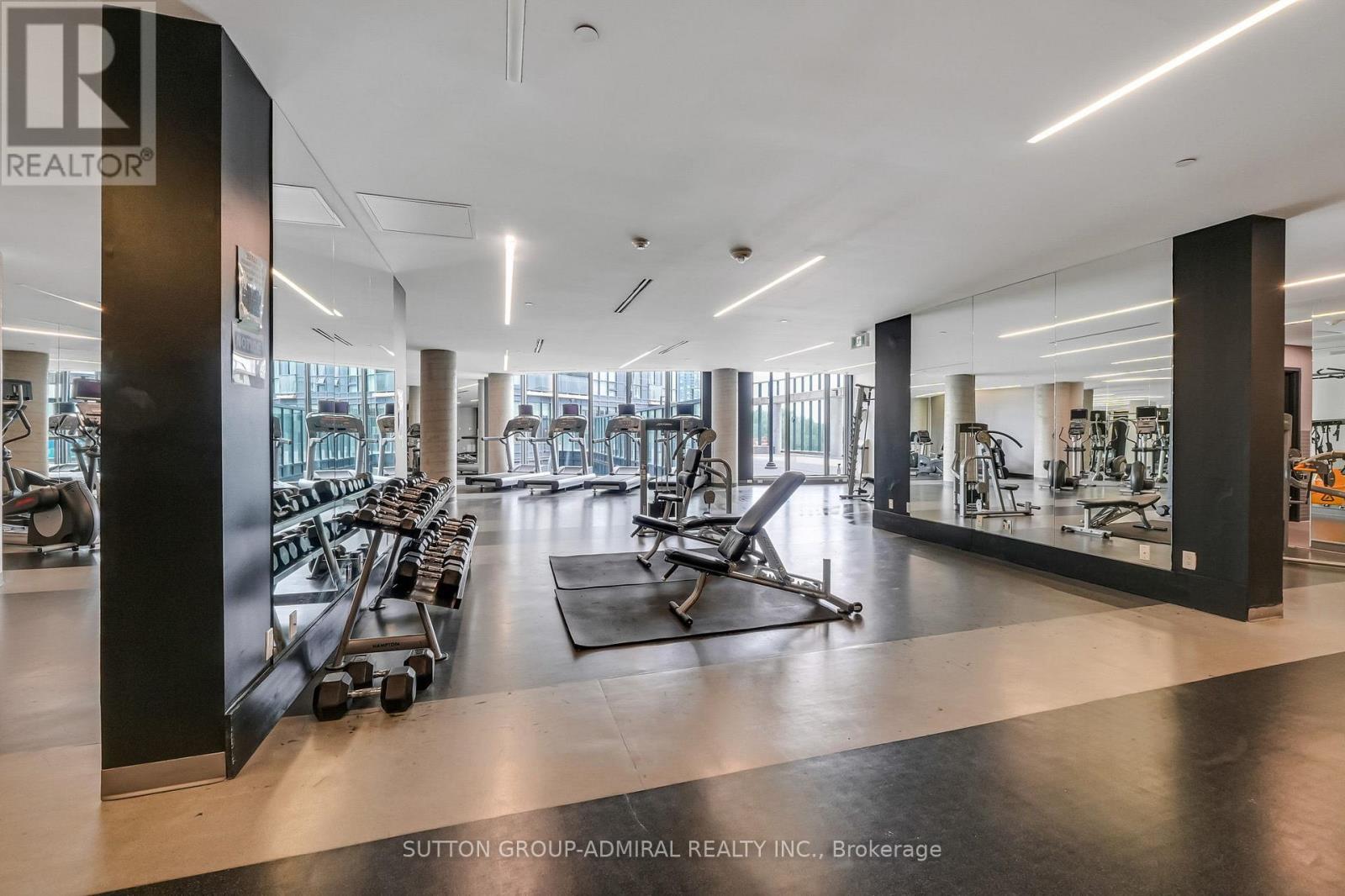 #1315 51 EAST LIBERTY STREET - 22