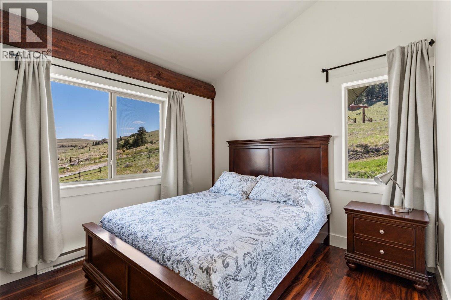8605 Old Kamloops Road - 18