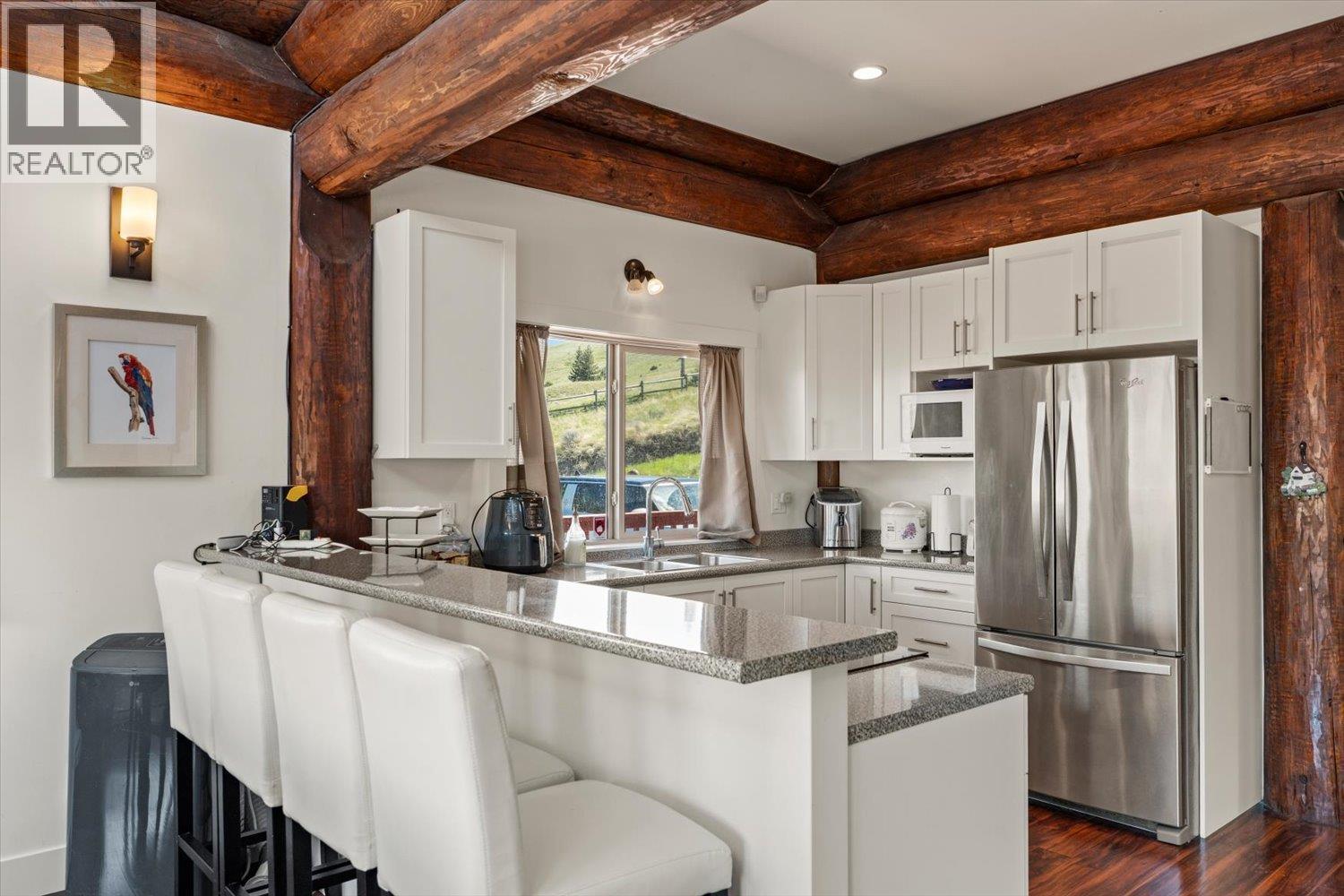 8605 Old Kamloops Road - 10