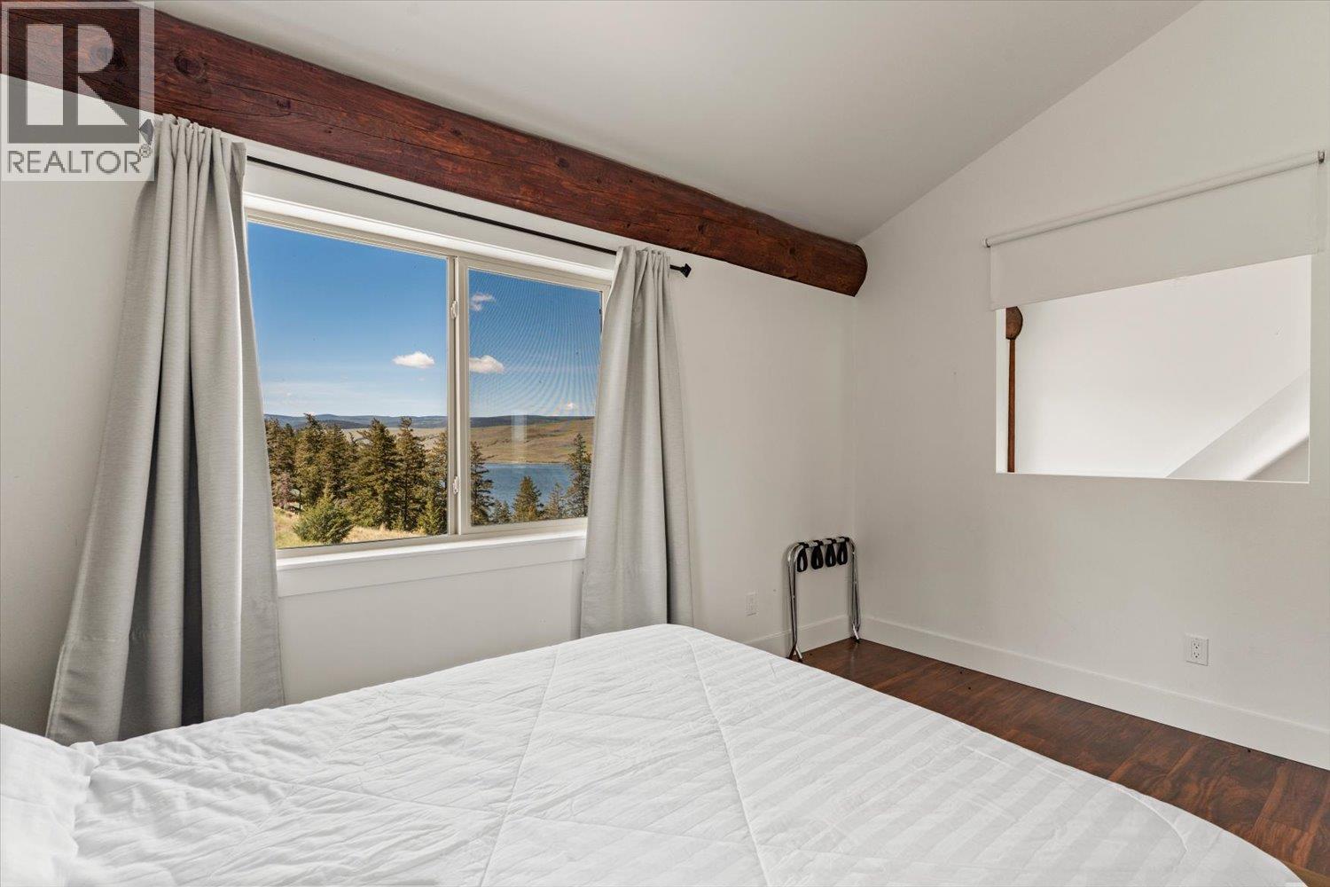 8605 Old Kamloops Road - 23
