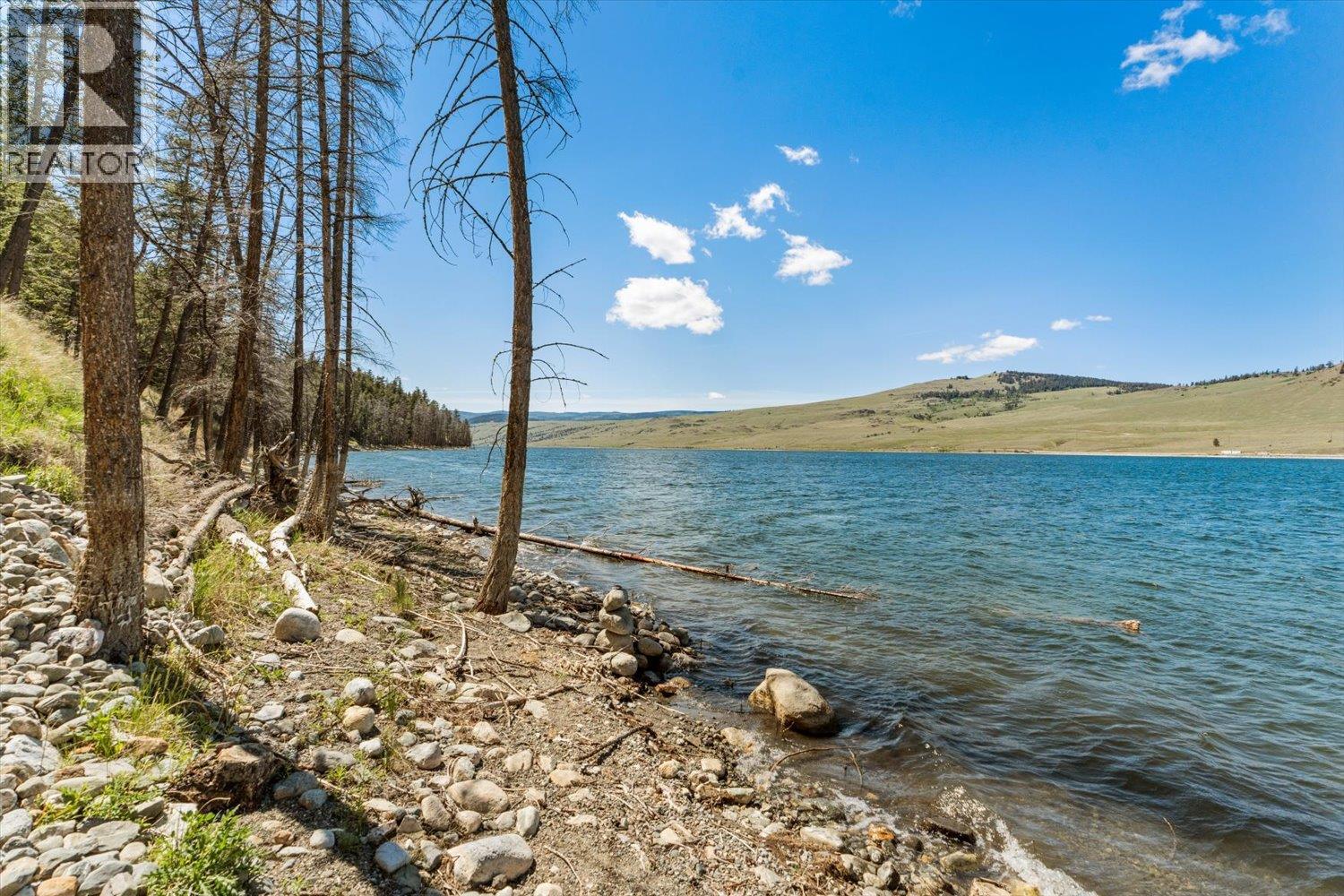 8605 Old Kamloops Road - 40