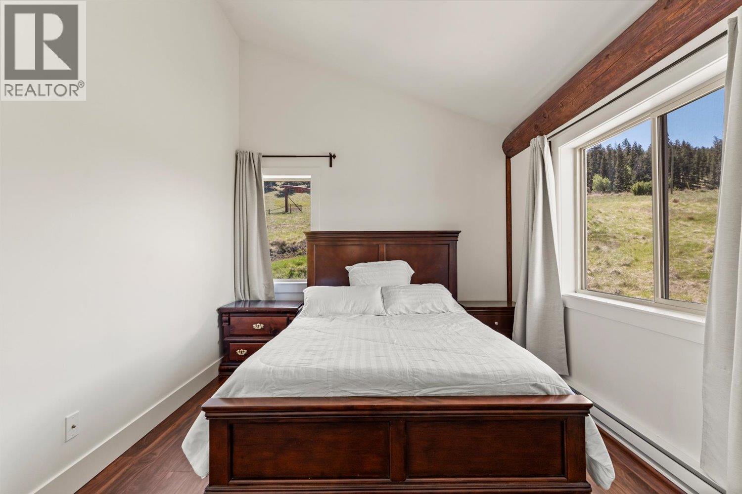 8605 Old Kamloops Road - 22