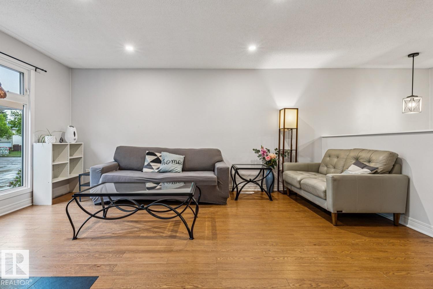 3 GARETH PL — photo 9