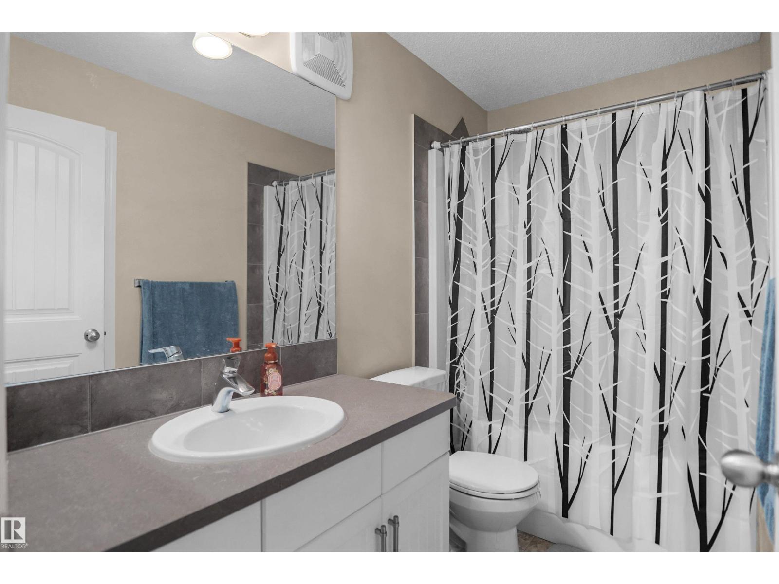 292 SIMMONDS WY — photo 32