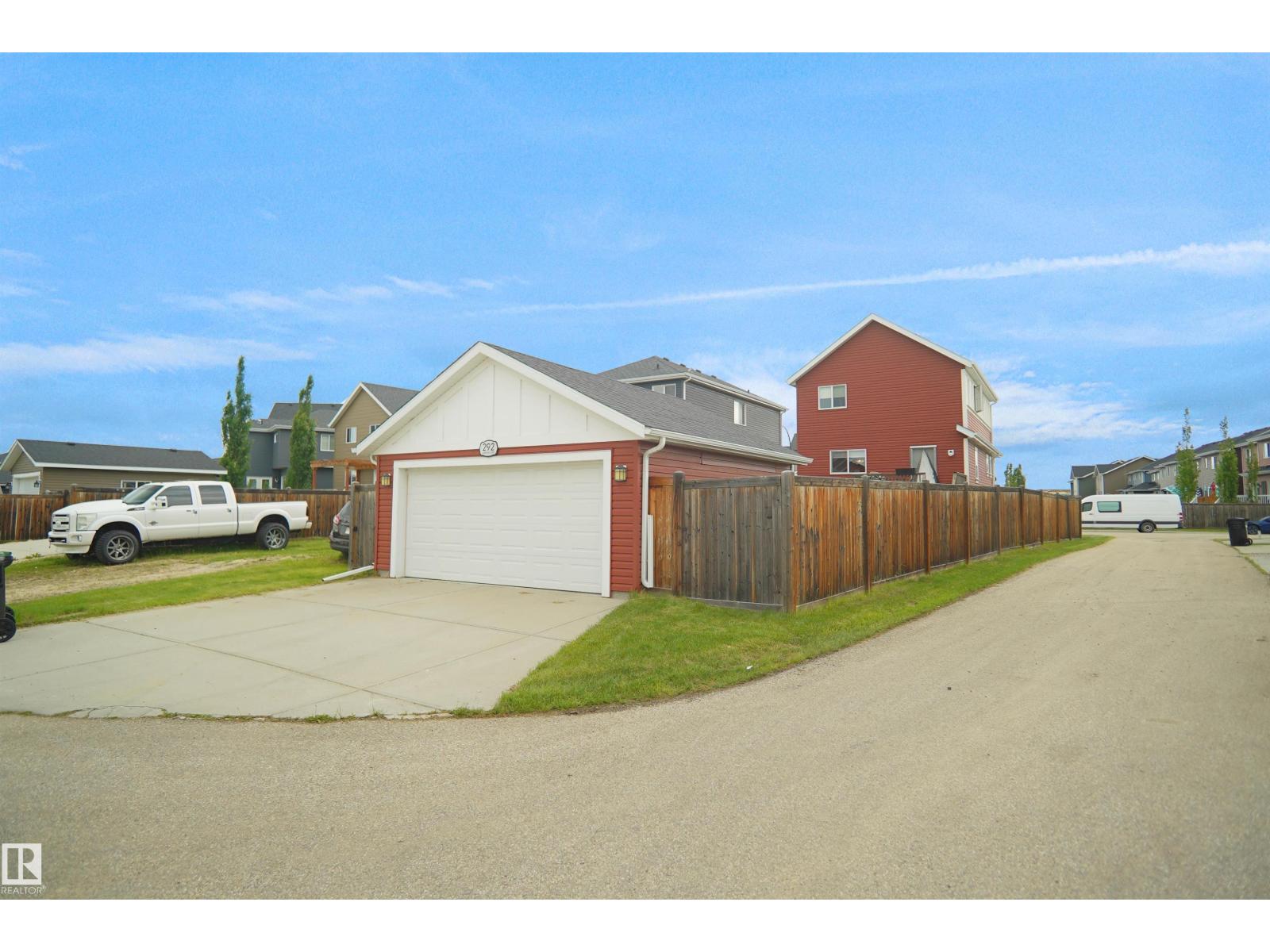 292 SIMMONDS WY — photo 47
