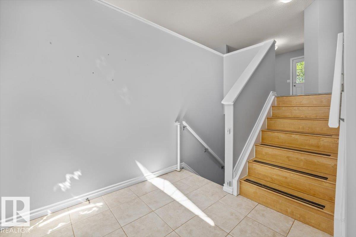 5222 48 AV - photo 2
