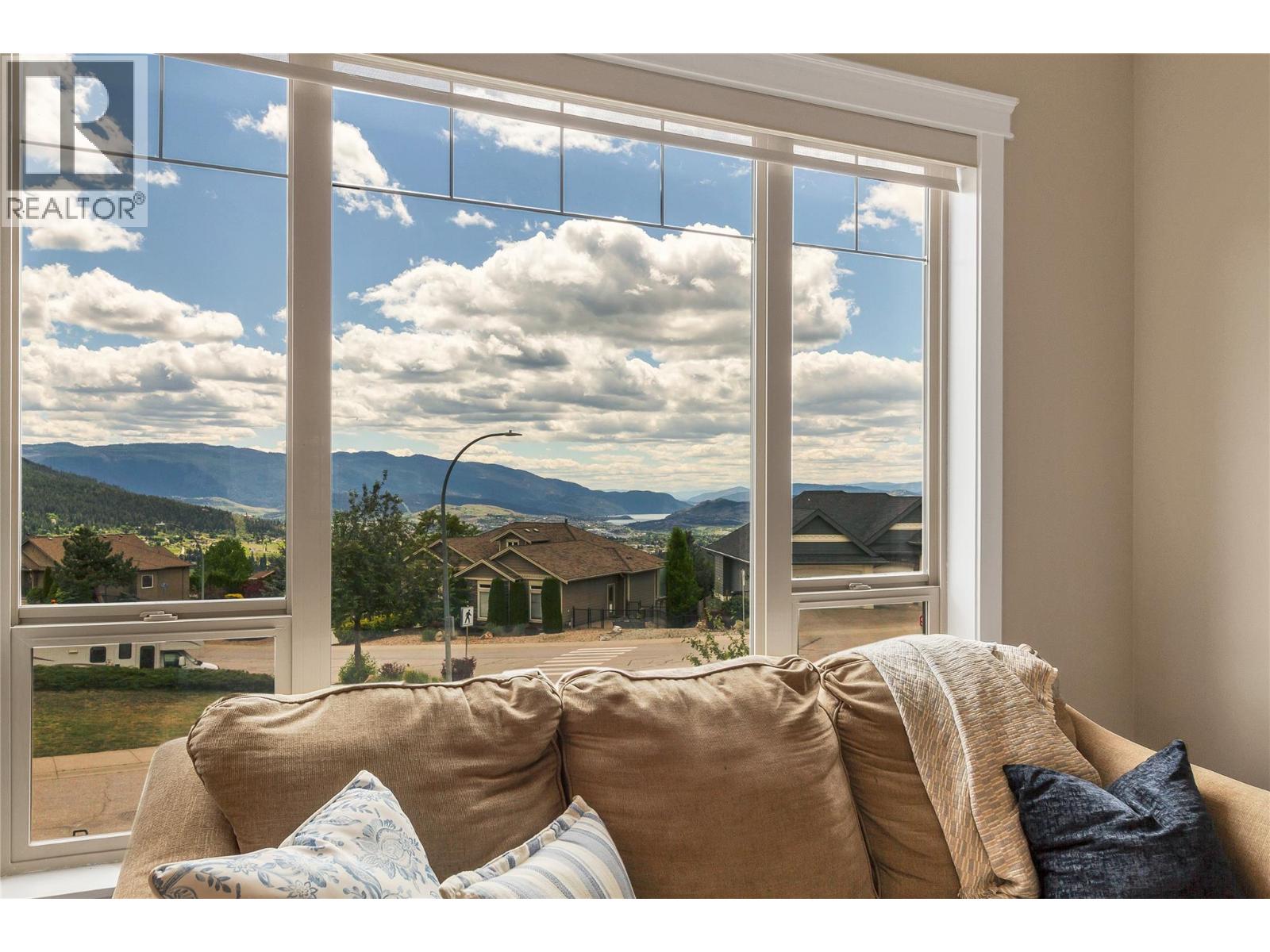 1449 Red Mountain Place - 9