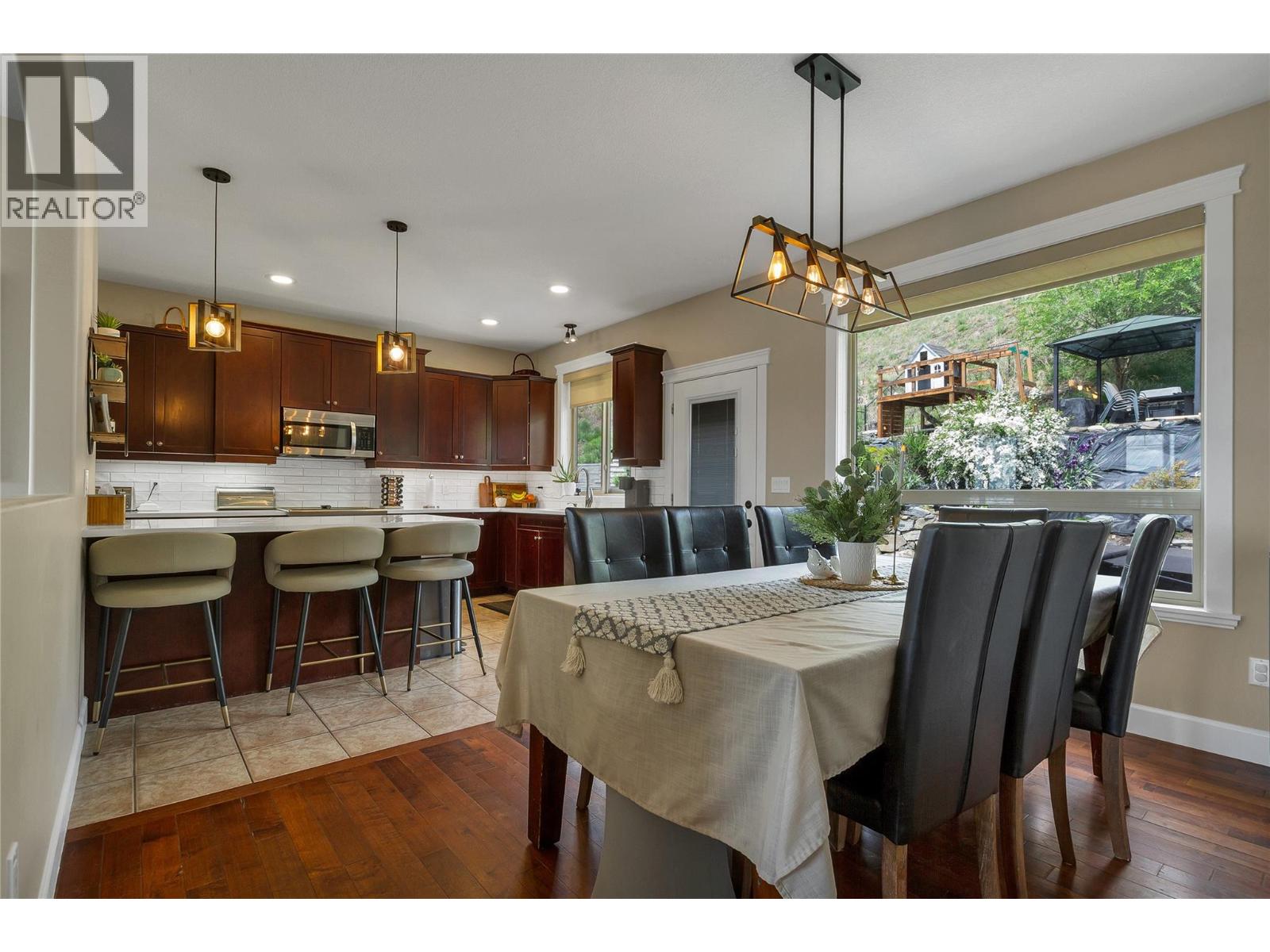 1449 Red Mountain Place - 17