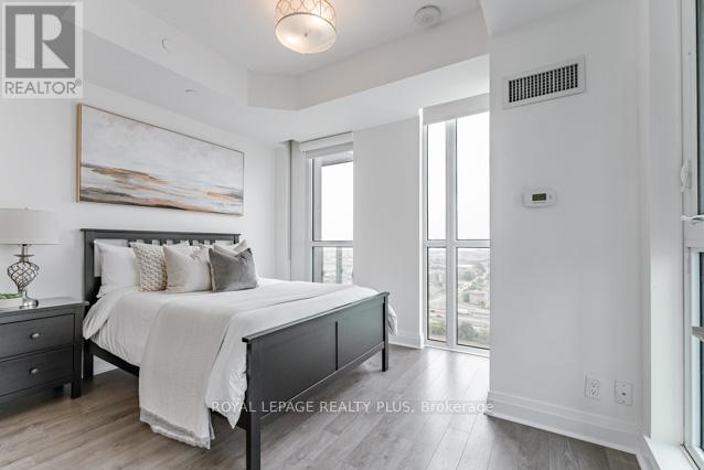 ##1907 15 ZORRA STREET - 20