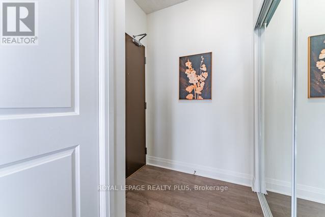 ##1907 15 ZORRA STREET - 8