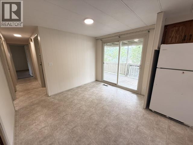 #102 3001 N MACKENZIE AVENUE - 5