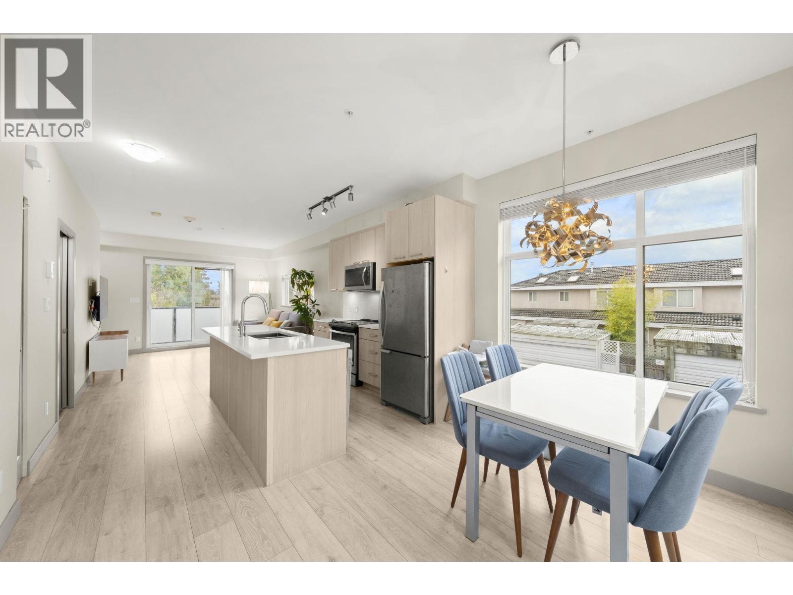 216 7001 ROYAL OAK AVENUE — main photo