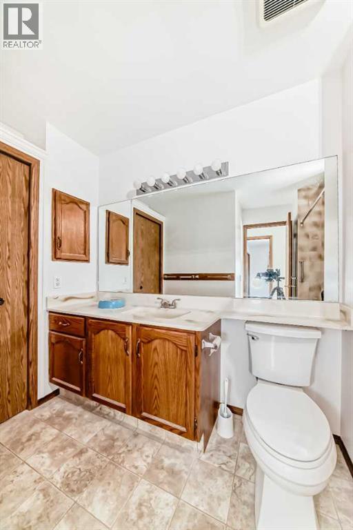 4pce main floor bath