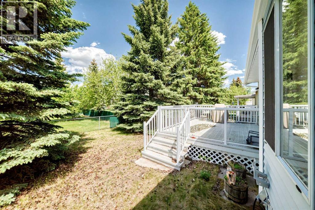 36 Woodside Close NW — photo 42