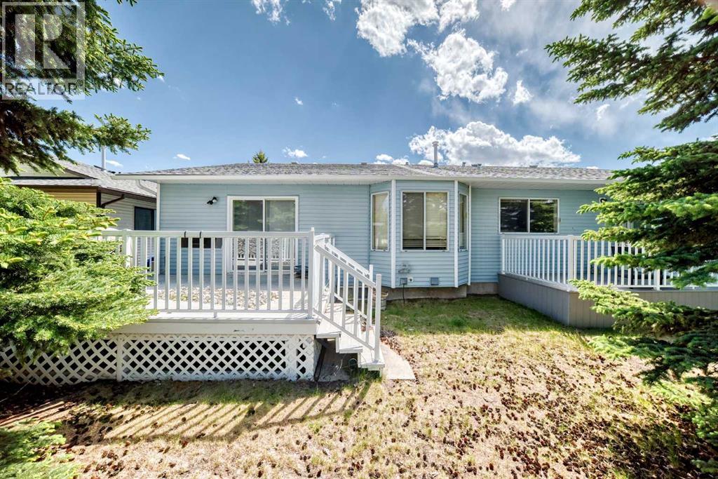36 Woodside Close NW — photo 43